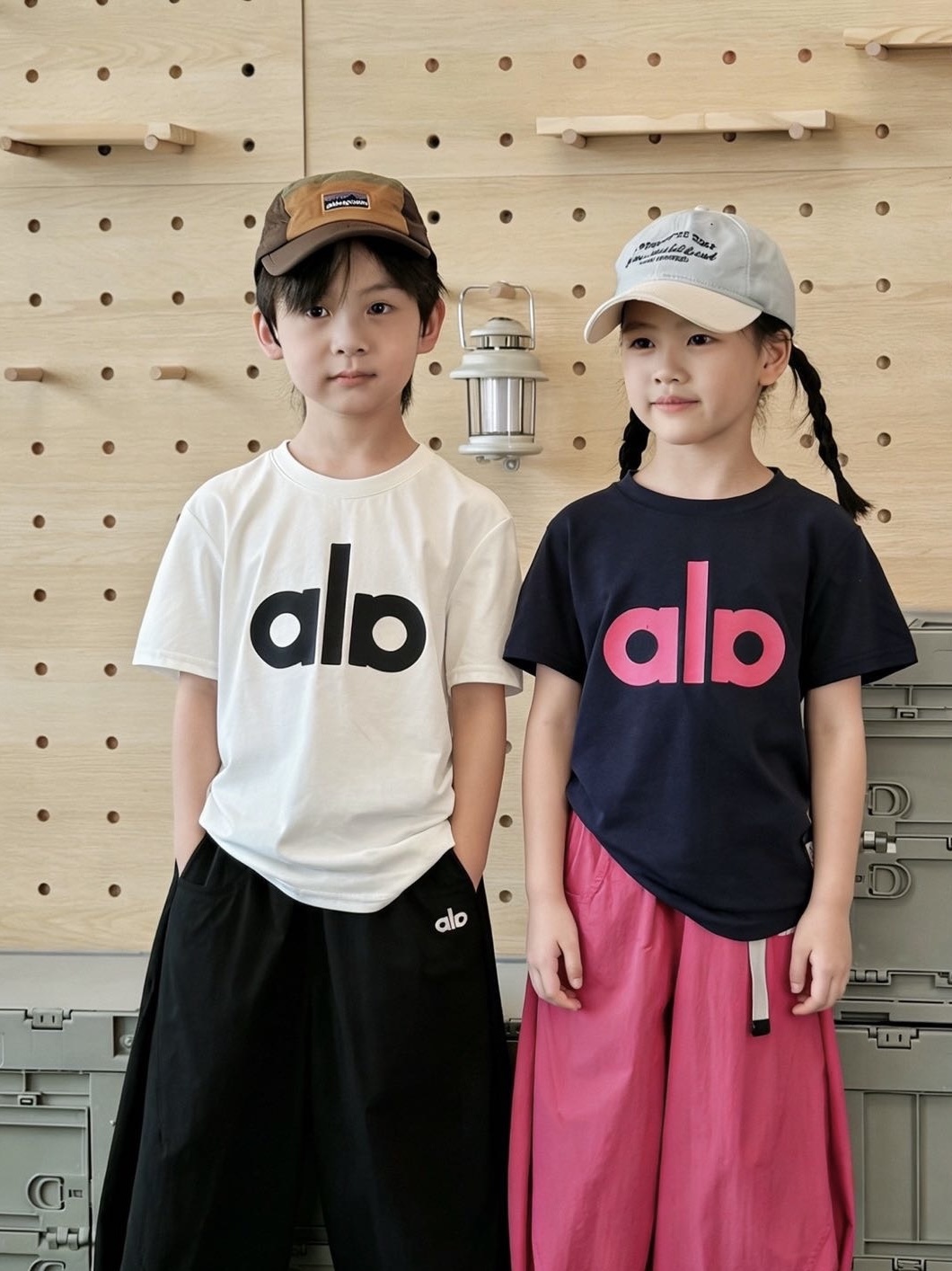 Alo Kids 2Pcs Ice Cool Quick Dry Big Logo Short Sleeve Tee & Jogger Pants Matching Set For Boys Girls Breathable Summer Outfit Sizes 120-170