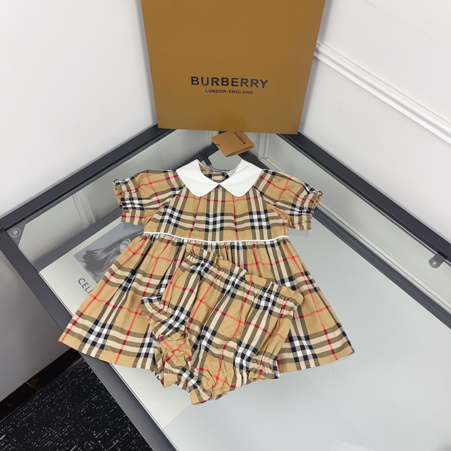 Burberry Baby Girls Vintage Check Peter Pan Collar Short Sleeve Dress & Matching Bloomers Two Piece Set Sizes 80-120