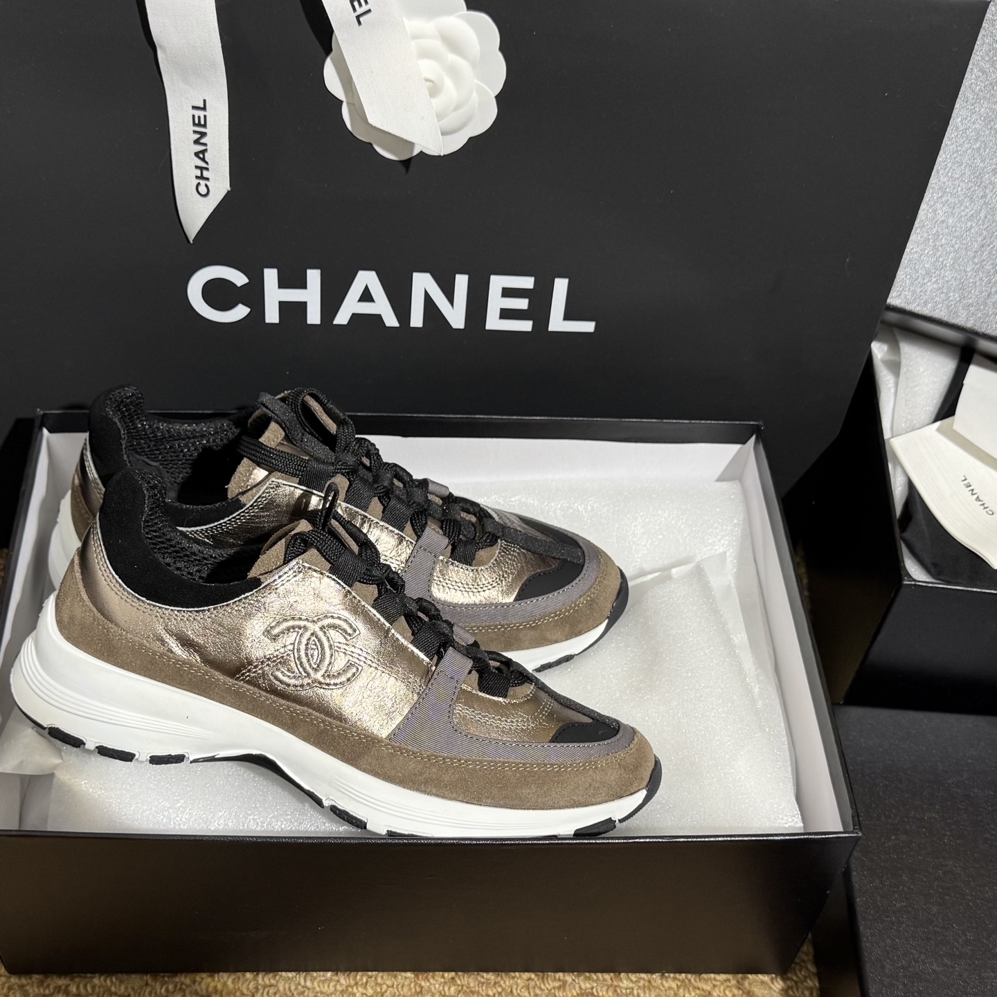 [TOP] CHANEL Sneakers - Brown