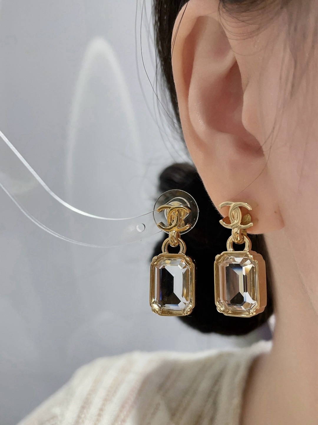 [TOP] CHANEL Earrings - Gold