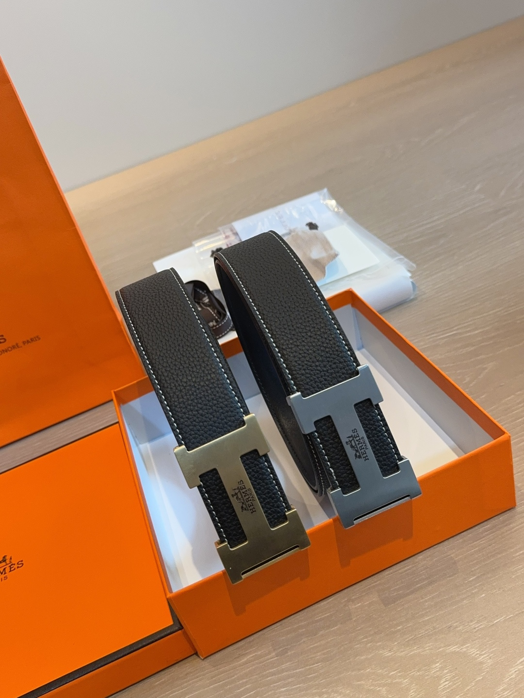 HERMES Reversible Leather Belt with Metal Buckle (Replica)