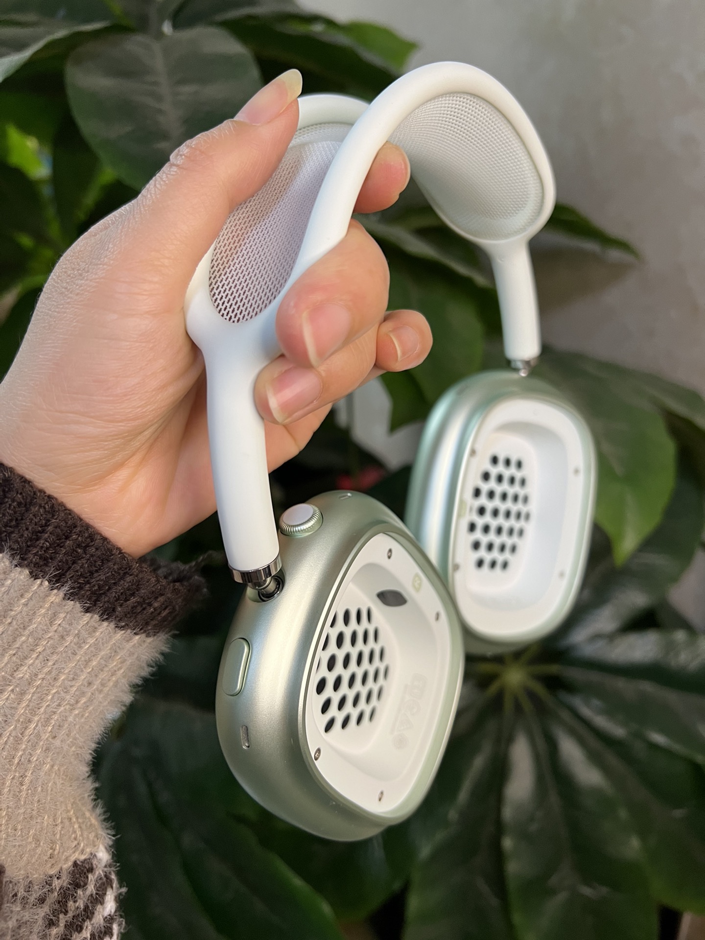 Max V3 (1st Generation) 5 Colour Collection - Lightning