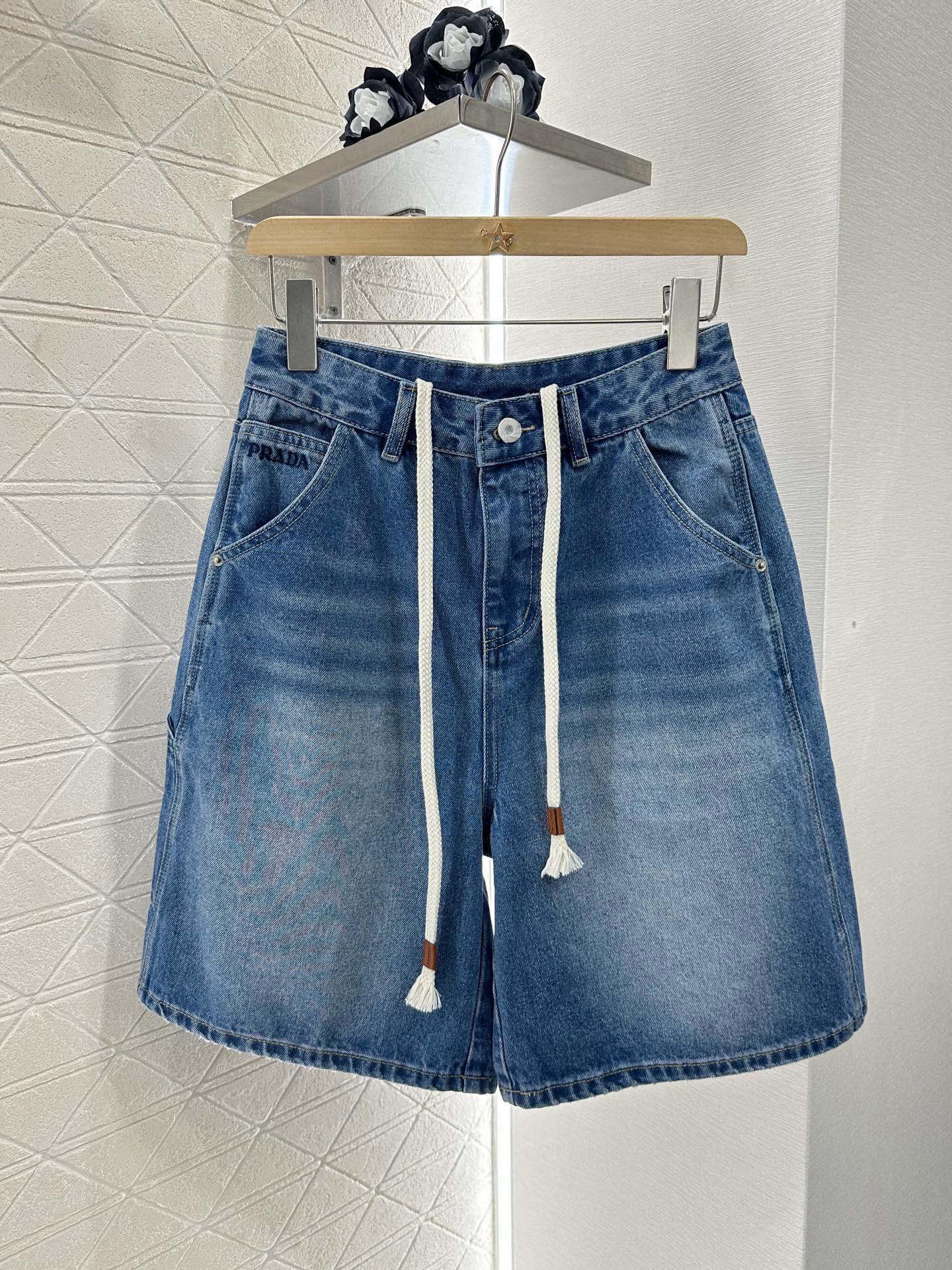 [TOP] PRADA Denim Shorts - Blue