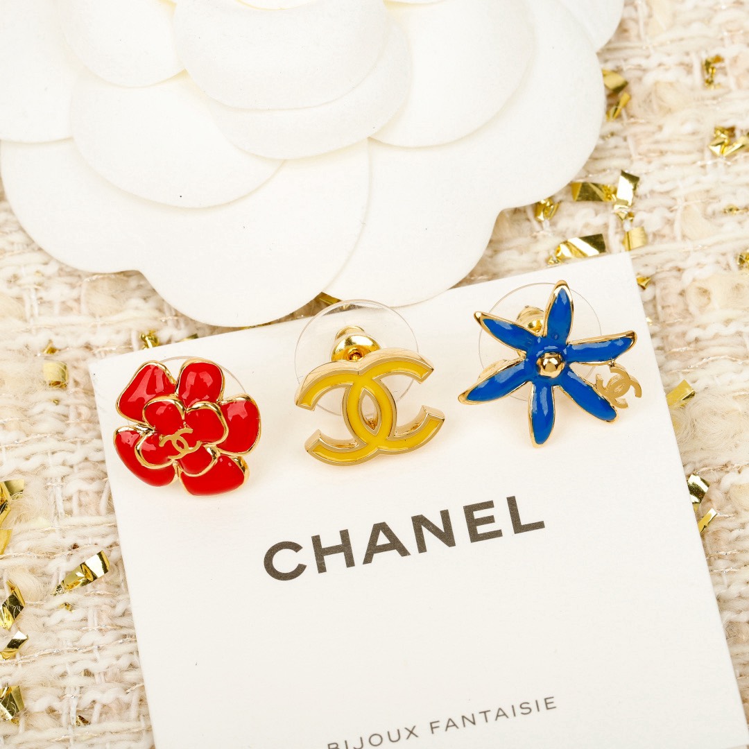 [TOP] CHANEL Earrings Set - Gold