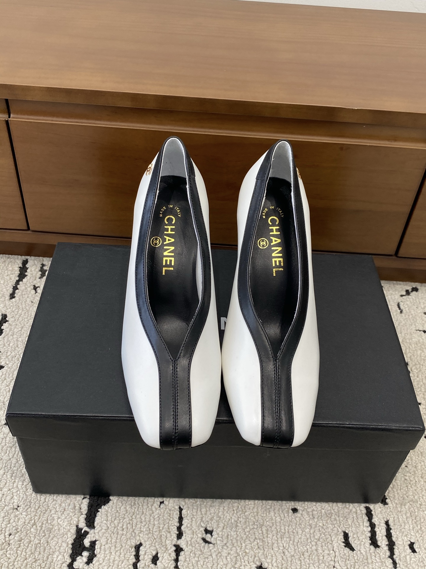 [TOP] CHANEL High Heel - White - 711 Luxury