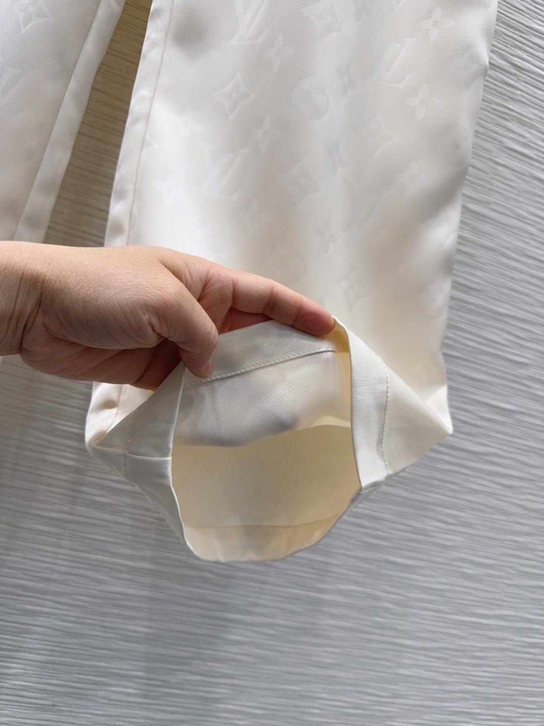 [TOP] Louis Vuitton LV Pants - White