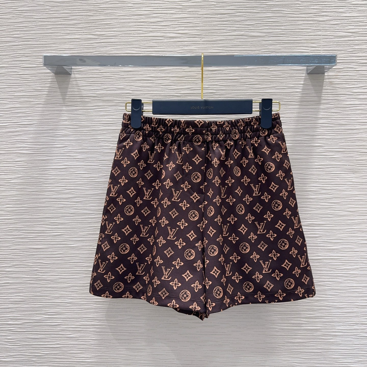 [TOP] Louis Vuitton LV T-shirt + Shorts Set - Brown