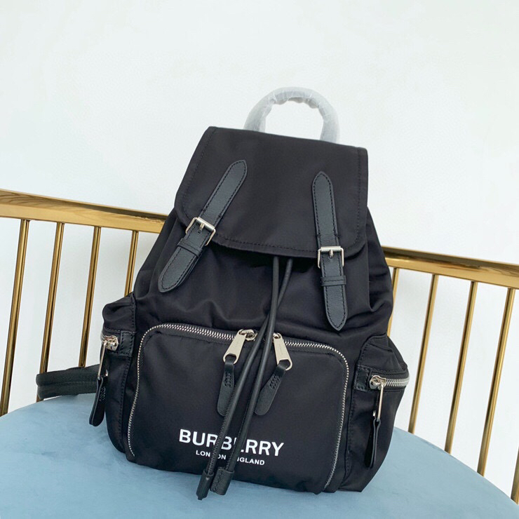 [TOP] BURBERRY Backpack 22x33cm - Black - 711 Luxury