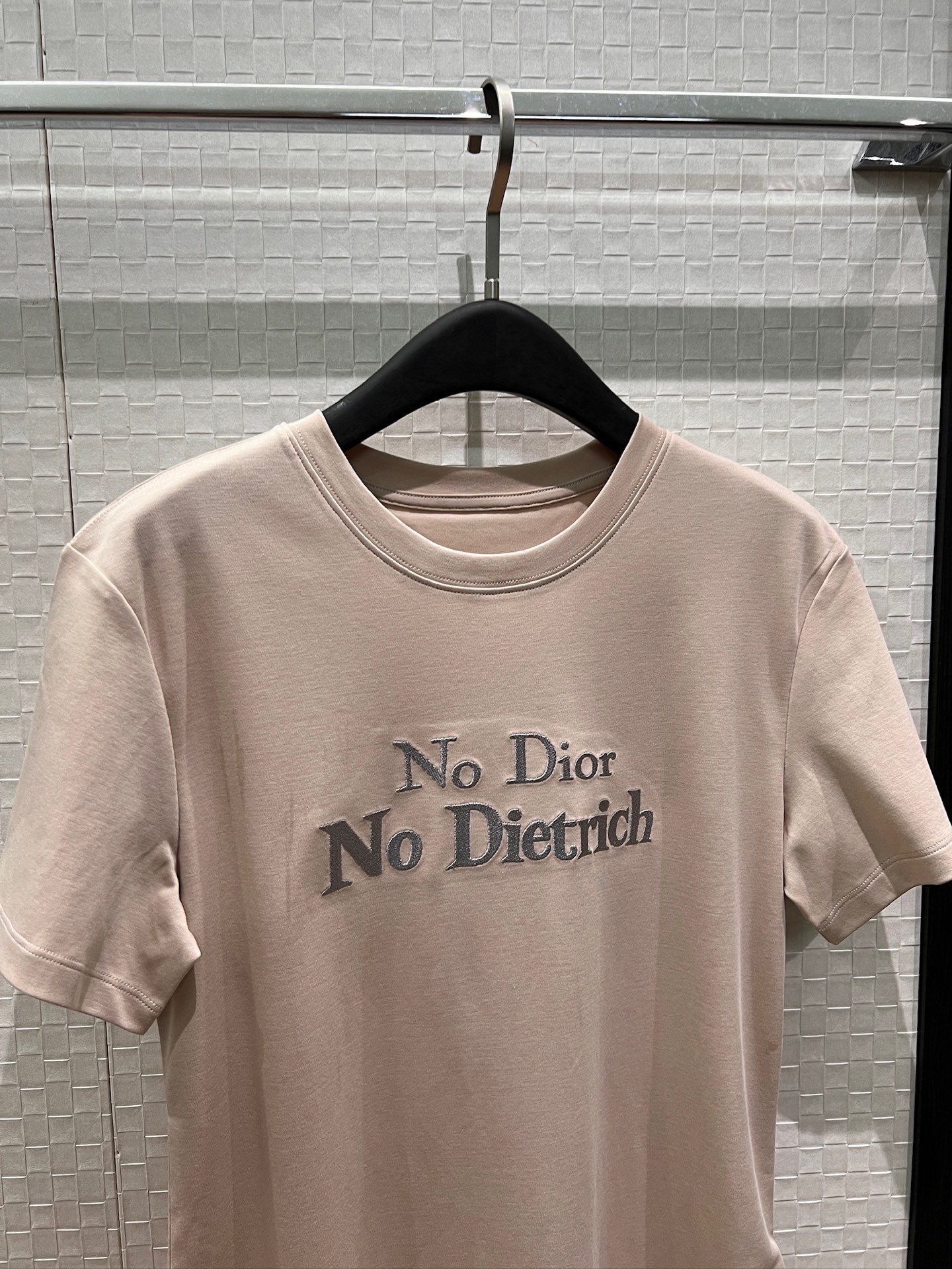 [TOP] Christian Dior  Embroidered Logo Letter T-shirt - Khaki