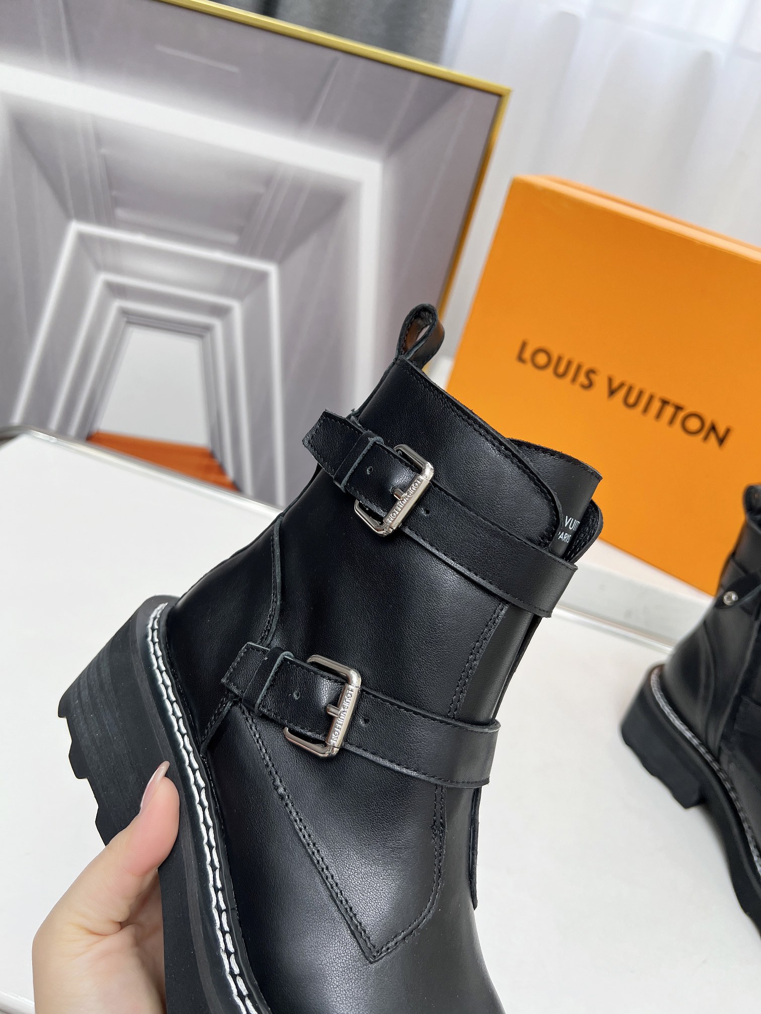 [TOP] Louis Vuitton LV Boots - Black - 711 Luxury