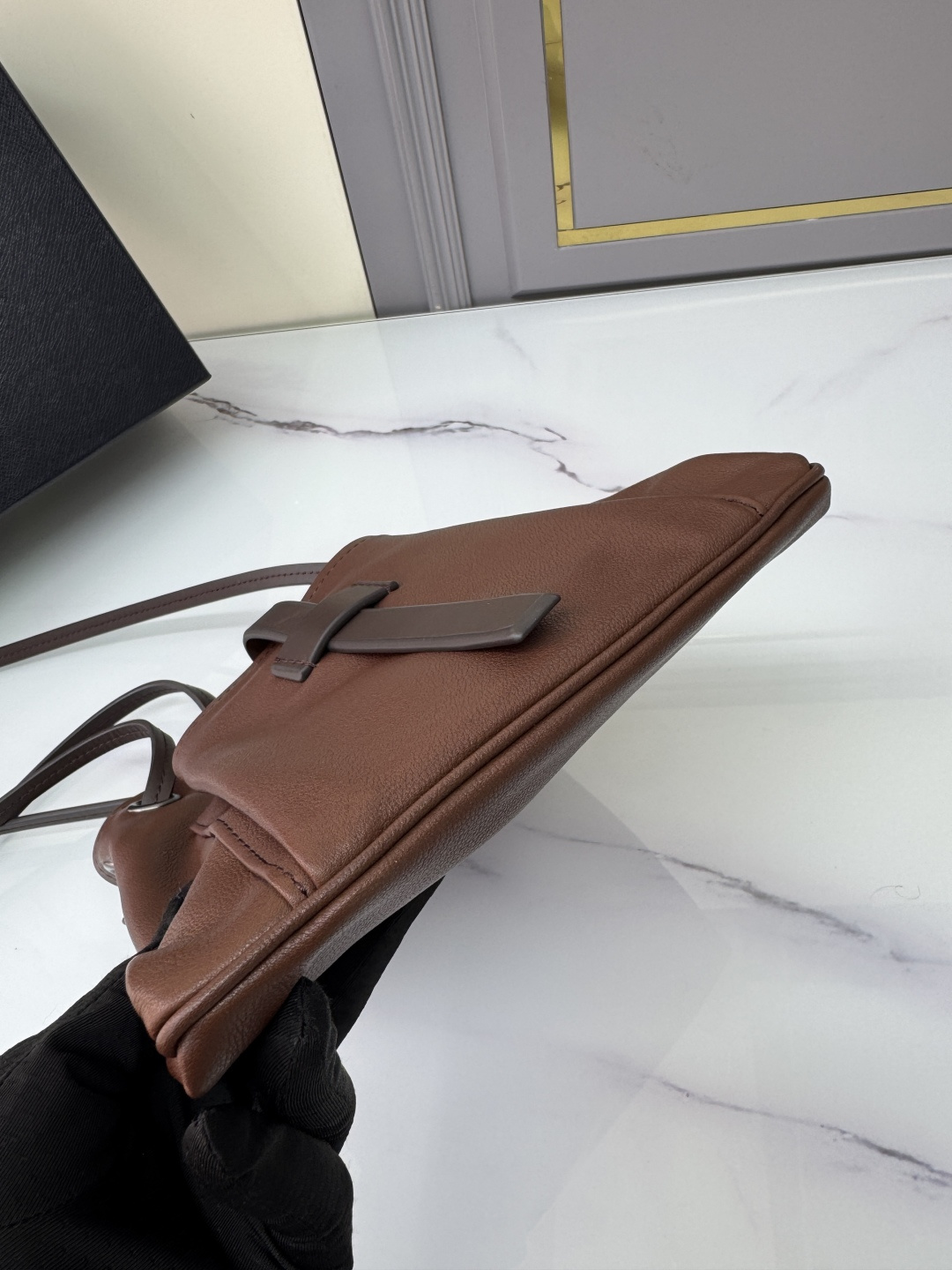 [TOP] PRADA Cowhide Tote Bag 25x24CM - Brown