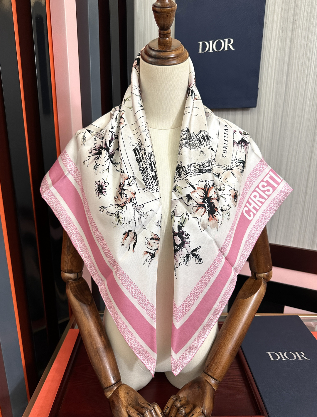 [TOP] Christian Dior Silk Scarf 90x90 cm - Pink - 711 Luxury