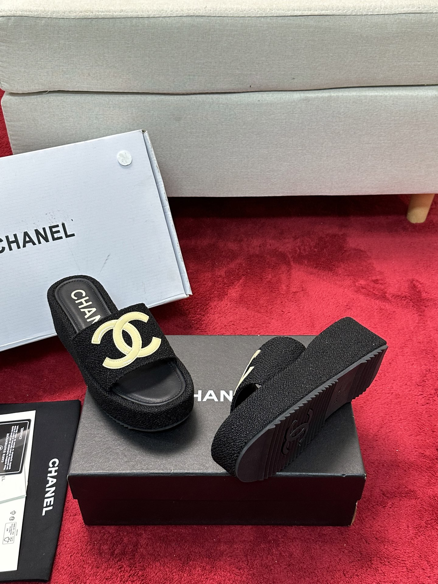 [TOP] CHANEL Sandals - Black
