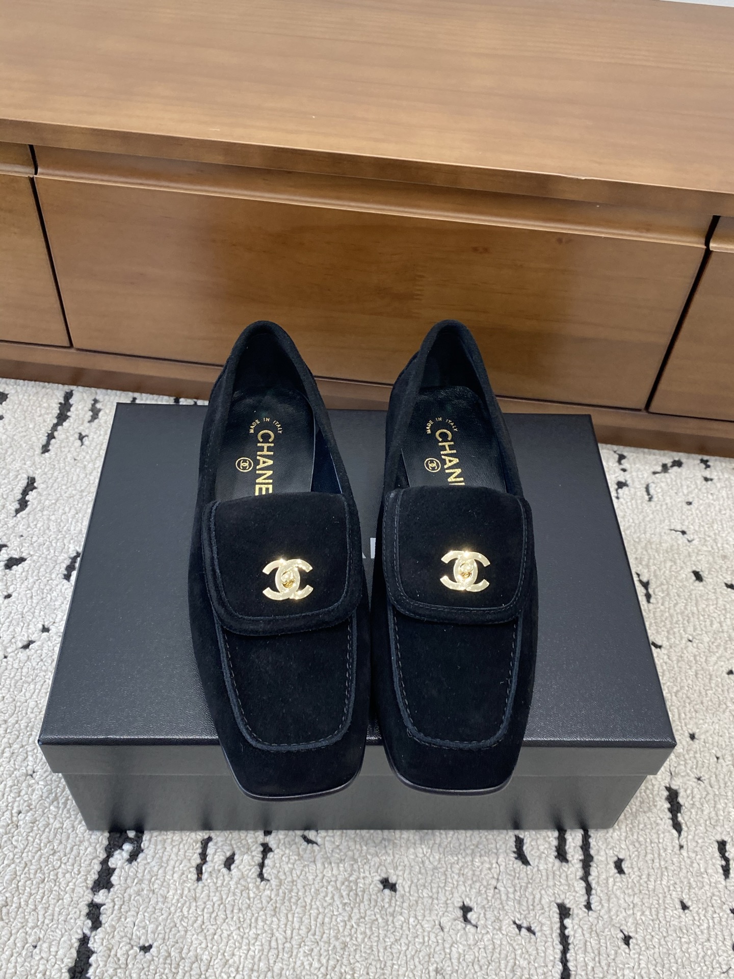 [TOP] CHANEL Square-toe Loafers - Black - 711 Luxury