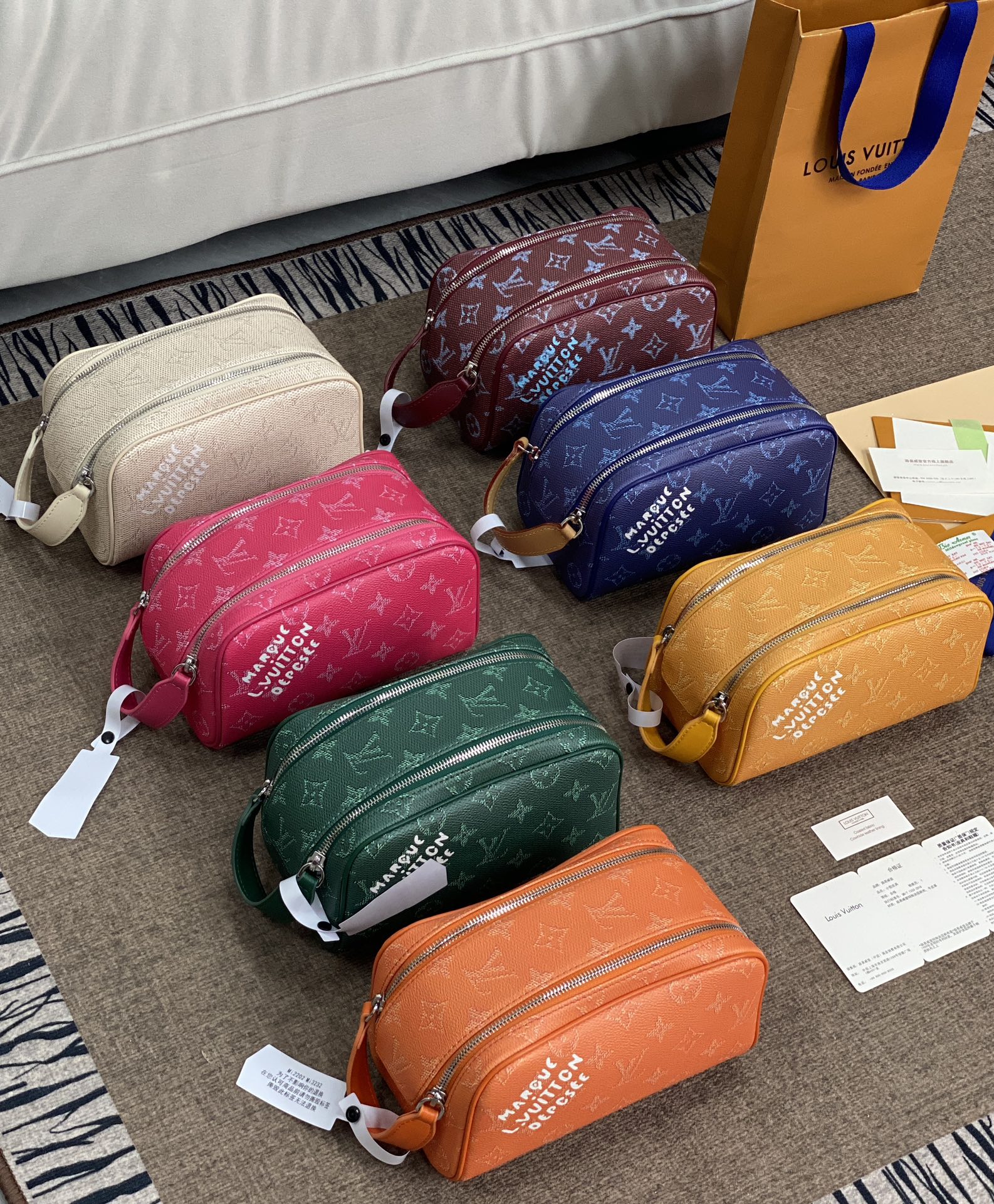 [TOP] Louis Vuitton LV Dopp Kit Monogram Bag 20x13x12cm - 7 Color