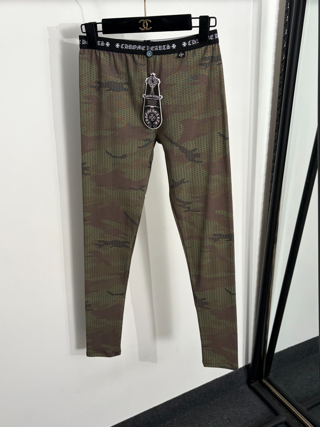 Chrome Hearts Clothing Chrome Hearts Camouflage Print Slim Fit Leggings for Small Feet | Nigo Office