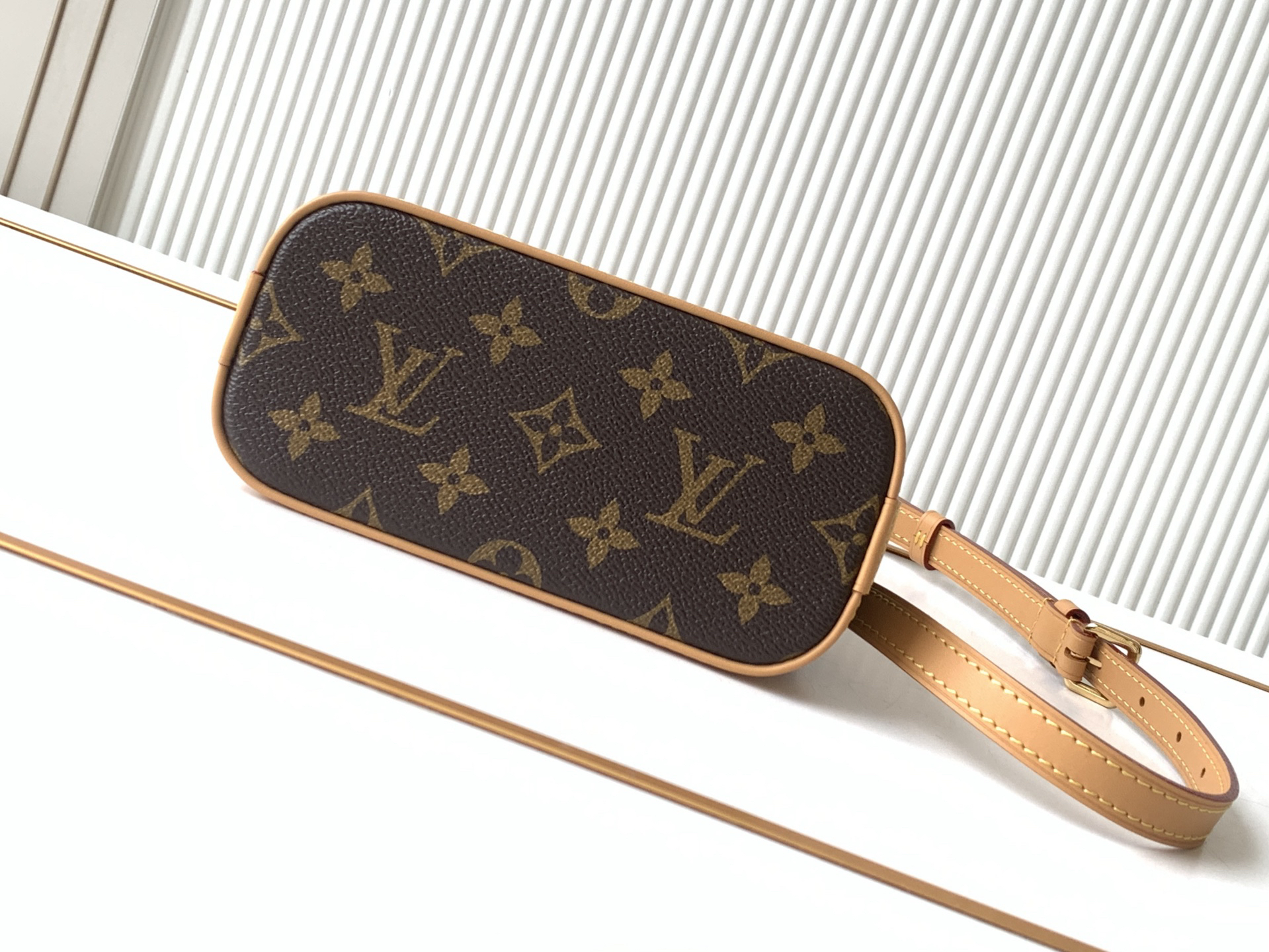 [TOP] Louis Vuitton LV  New launch Nano Alma Bag 18 x 12 x 8 cm - Brown - 711 Luxury