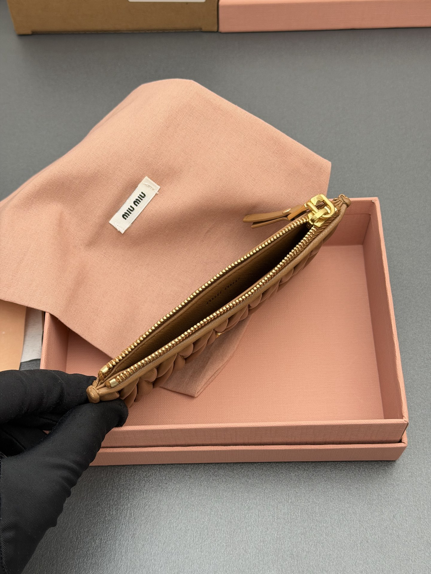 [TOP] Miu Miu  Wallet 15 x 8 cm - Caramel