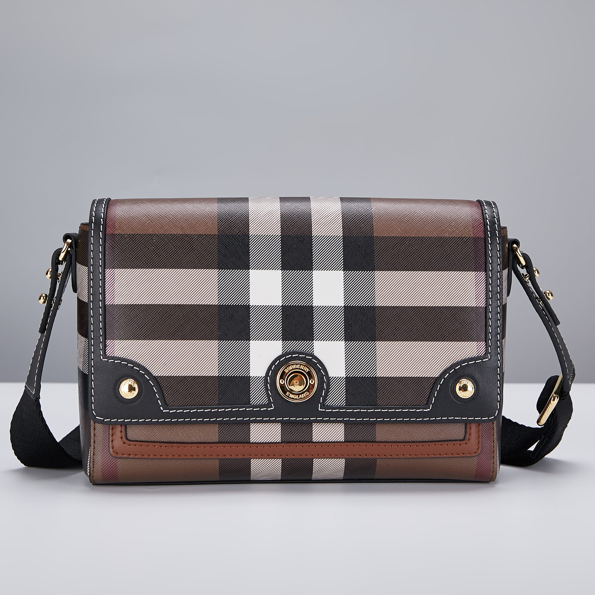 [TOP] BURBERRY Note Crossbody Bag 25 x 8.5 x 18cm - Brown - 711 Luxury
