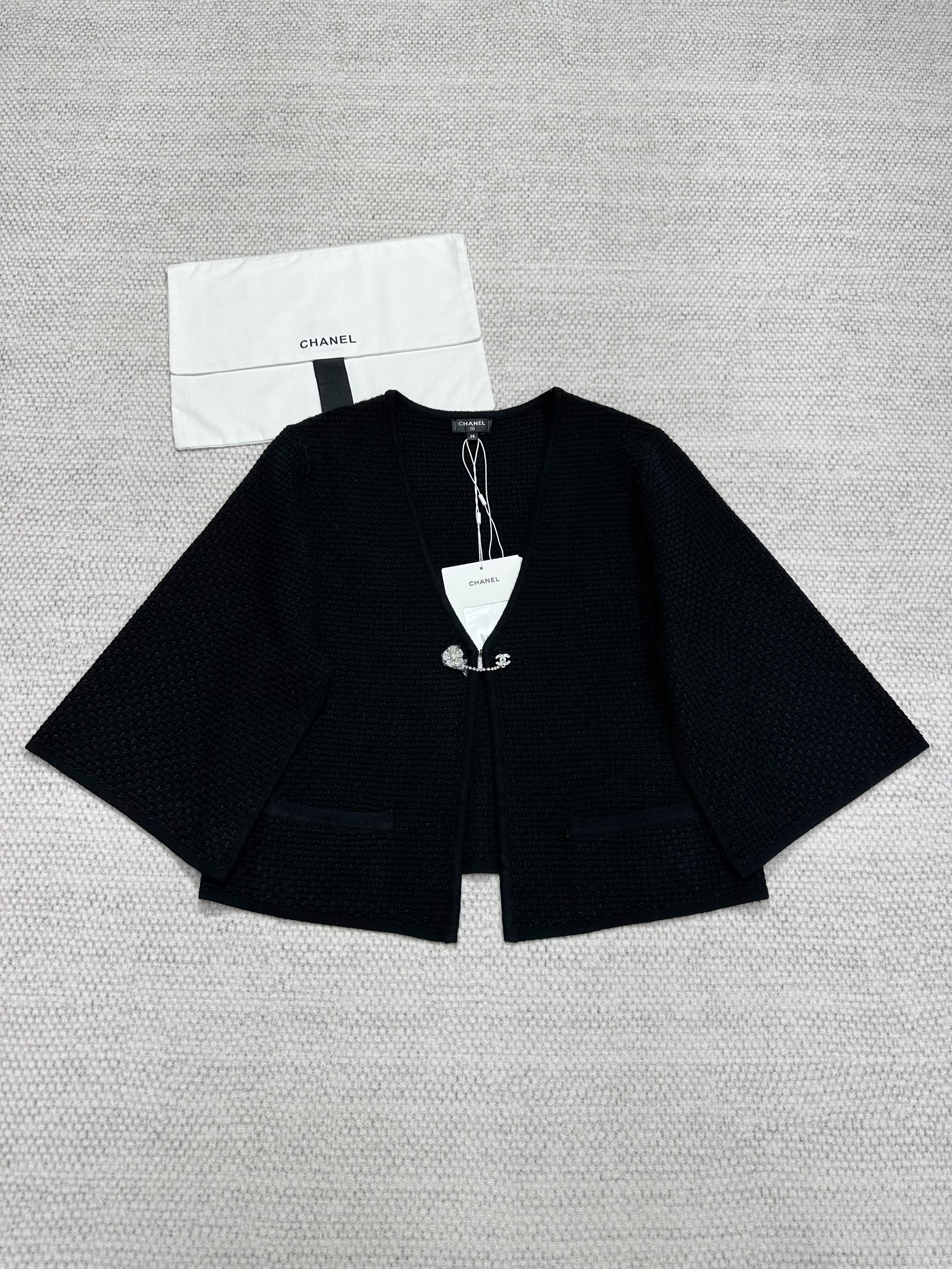 Chanel Top-quality Version Bat Sleeve Cardigan #307696