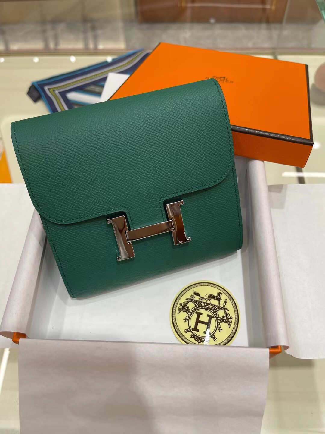 [TOP] HERMES Constance Short Wallet Epsom 13×12cm - Green
