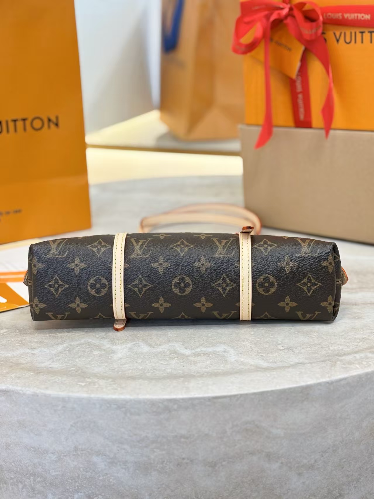[TOP] Louis Vuitton LV Squire East West Handbag 29 x 14  x 8 cm - Monogram