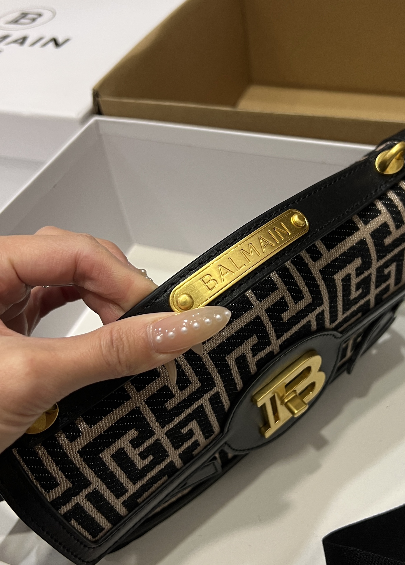[TOP] BALMAIN Canvas Leather Patch Bag 23*14*8 cm - Black - 711 Luxury