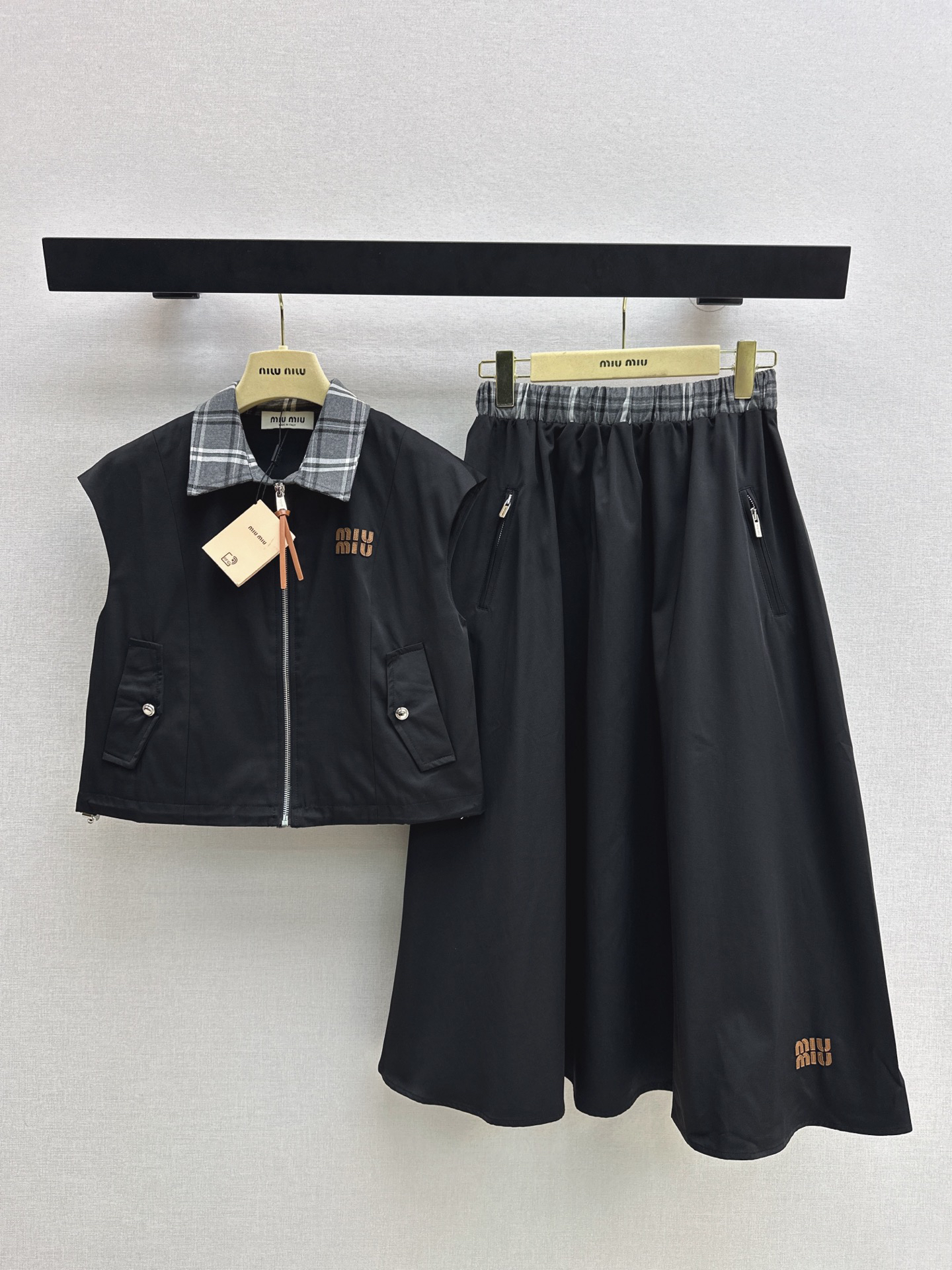 [TOP] Miu Miu Vest + Skirt Set - Black