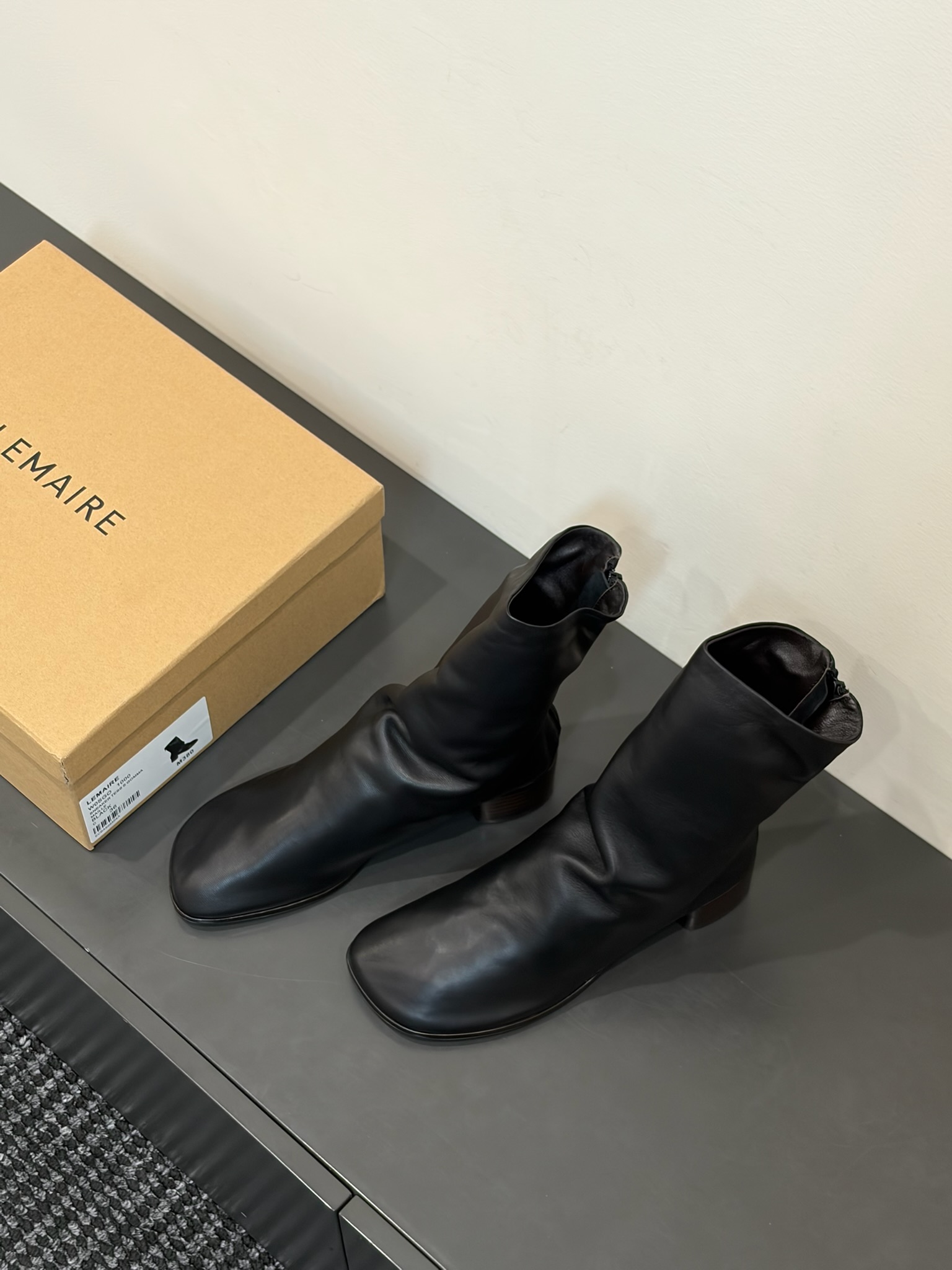 Lemaire Shoes LEMAIRE GLOVE BOOTS 30 MM HEEL IN LEATHER Dark Chocolate Smooth Lambskin Leather #395894 View 2 | Nigo Office