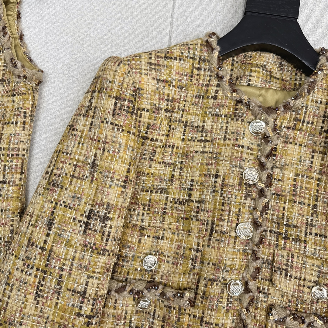 [TOP] CHANEL Jacket - Gold