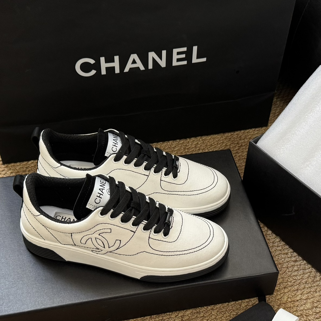 [TOP] CHANEL Sneakers - White - 711 Luxury