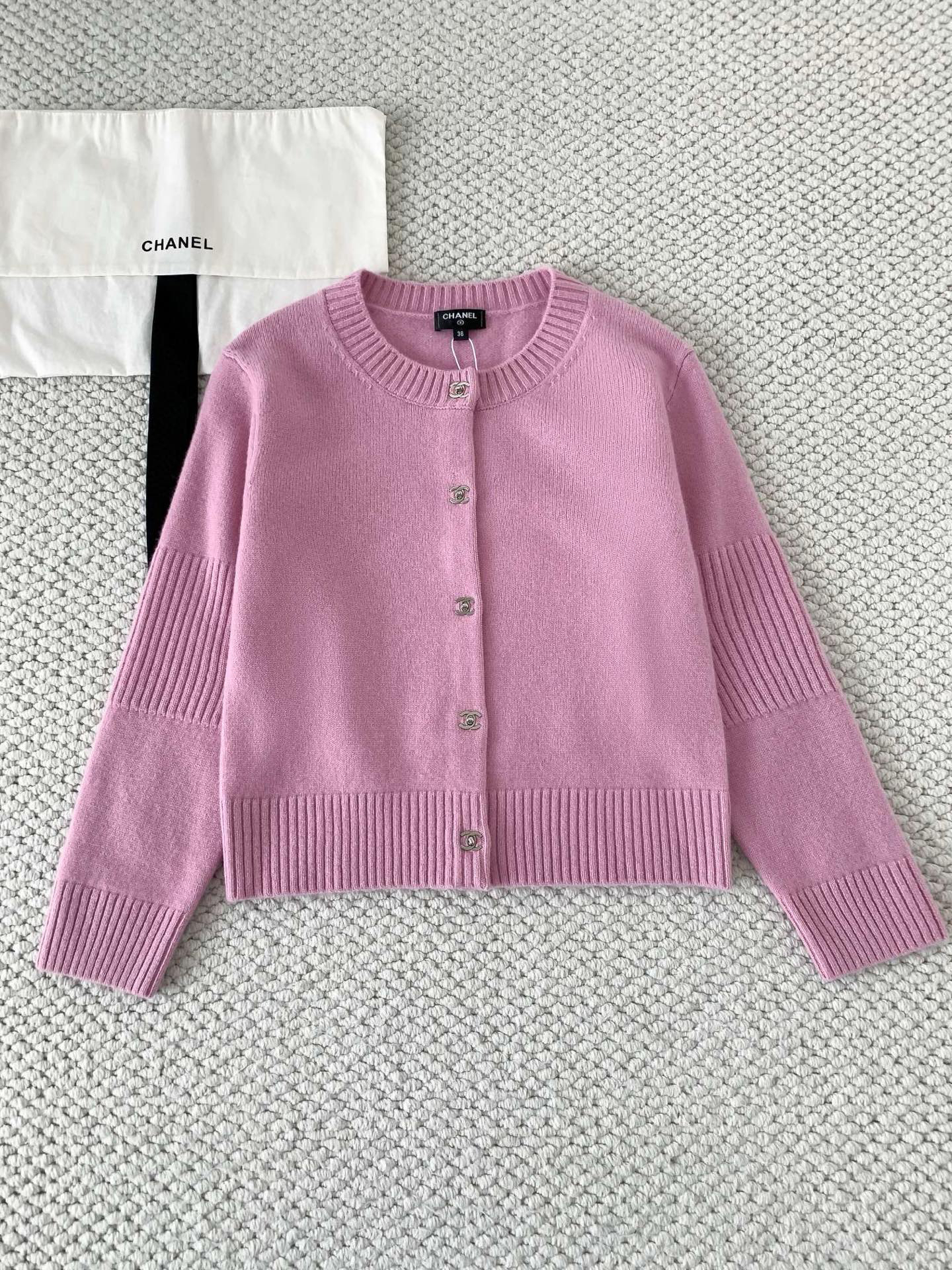 [TOP] CHANEL Knit Cardigan - Pink - 711 Luxury