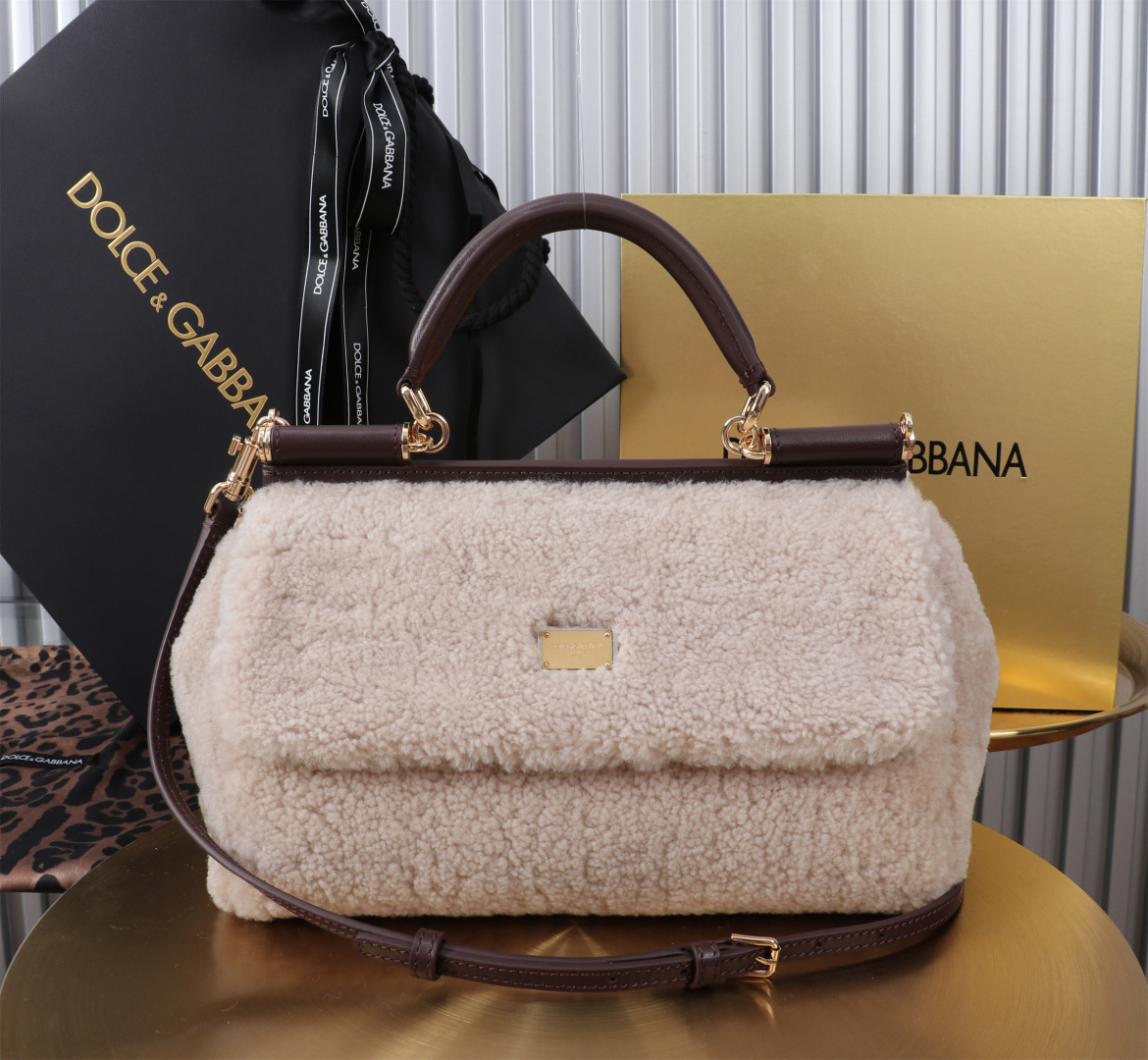 [TOP] Dolce & Gabbana D&G Sicily Bag Lambswool Bag 25x17x9cm - Pink - 711 Luxury