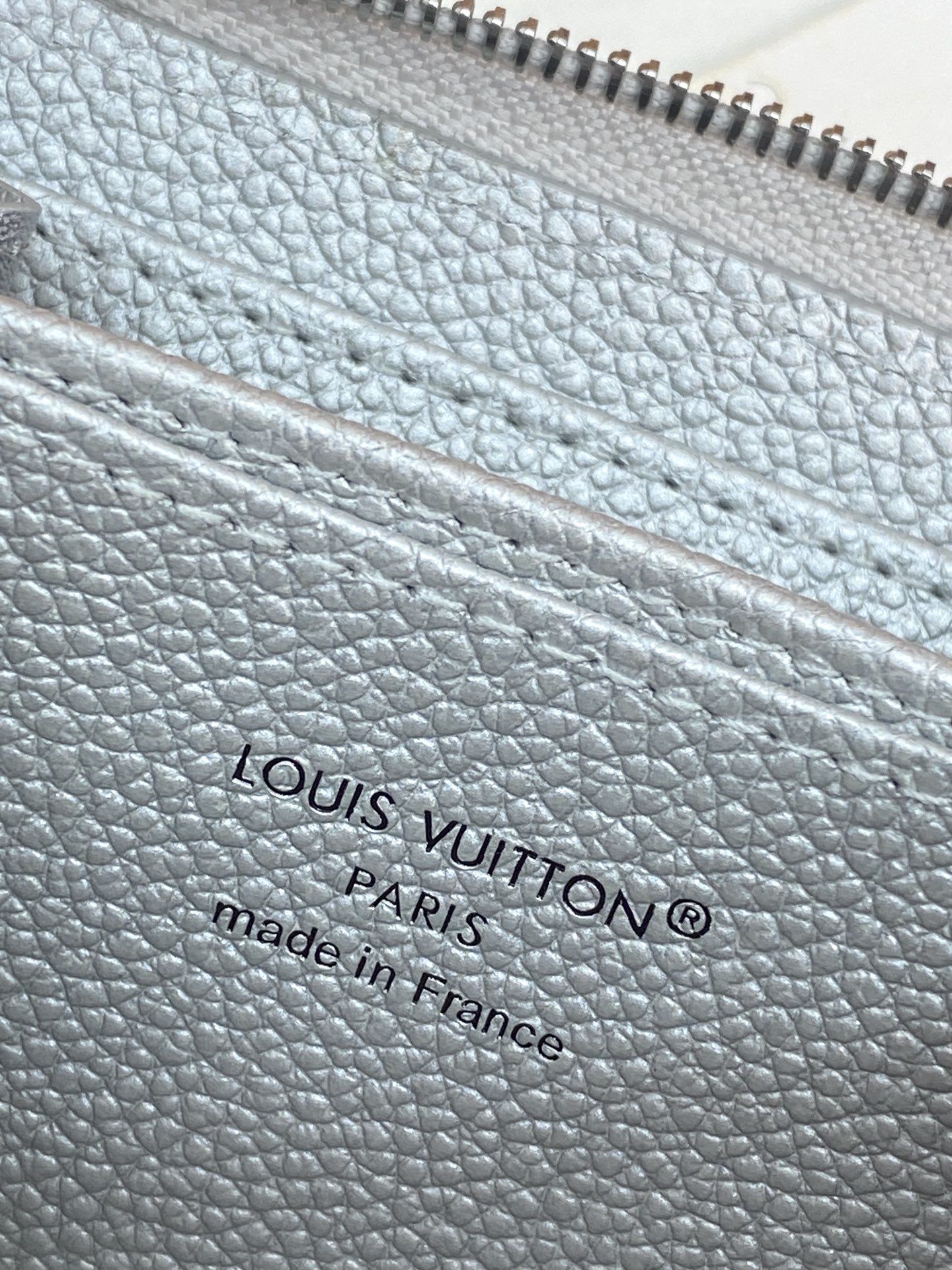 [TOP] Louis Vuitton LV Zippered Coin Purse 11x8x1cm - Pearl Silver