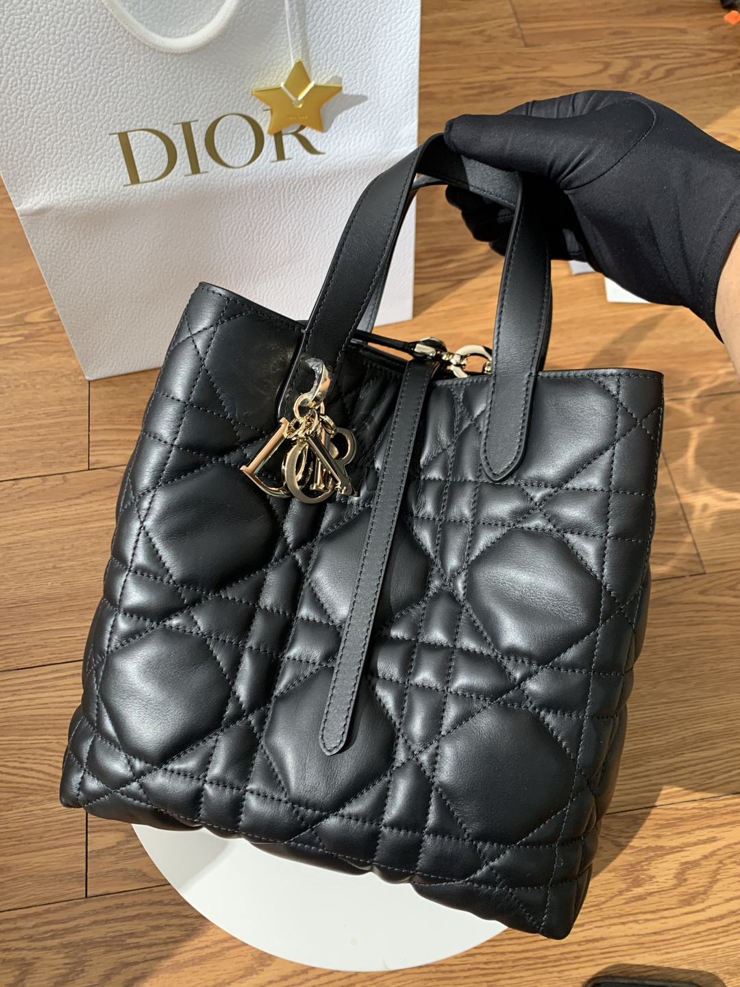 [TOP] Christian Dior Toujours Bag Calfskin 23x24x16cm - Black