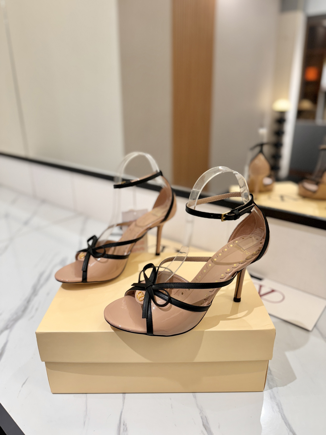 [TOP] VALENTINO 8.5cm High Heel Sandals - Pink - 711 Luxury