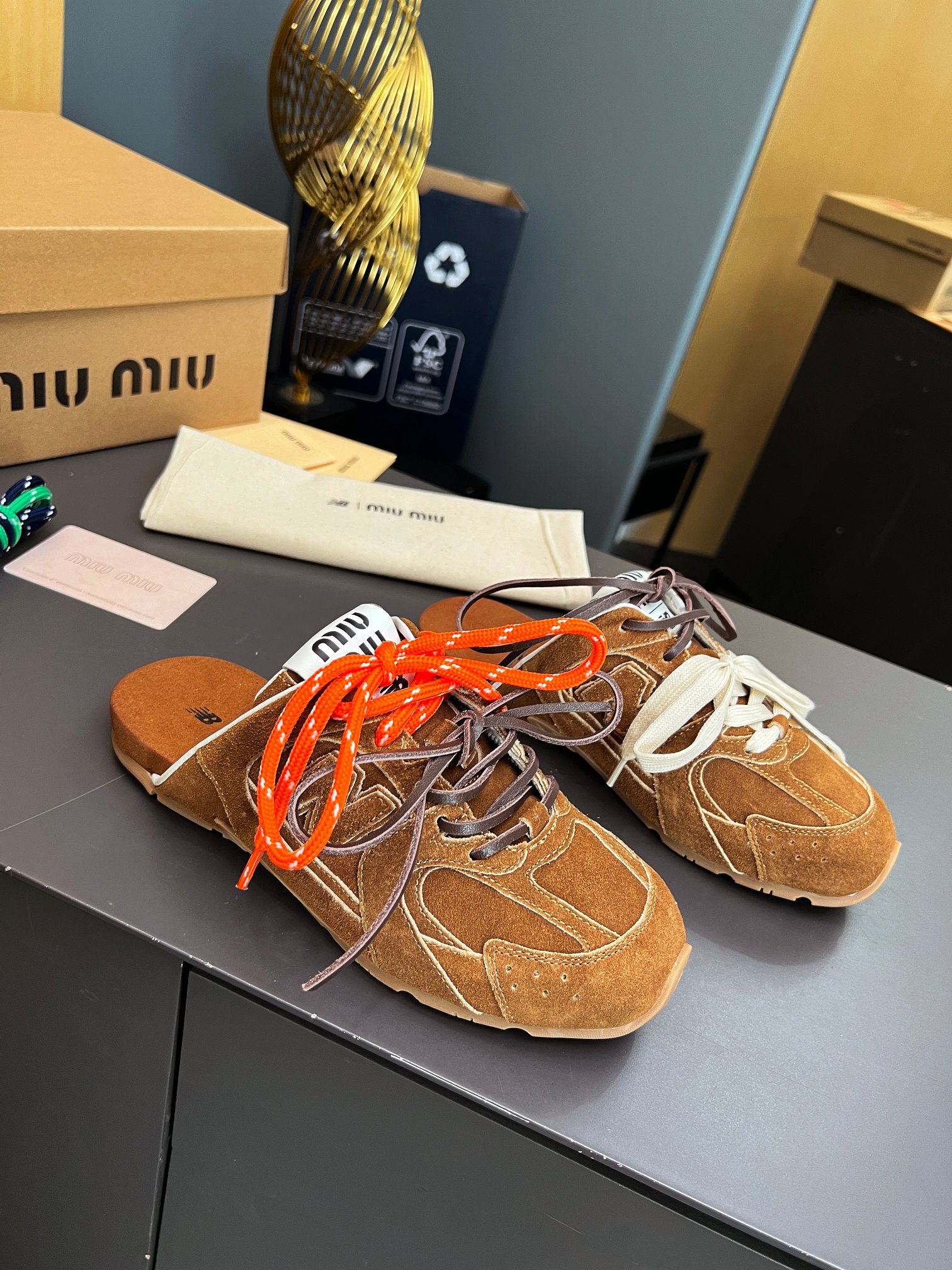 [TOP] Miu Miu x New Balance Suede Mules - Brown - 711 Luxury
