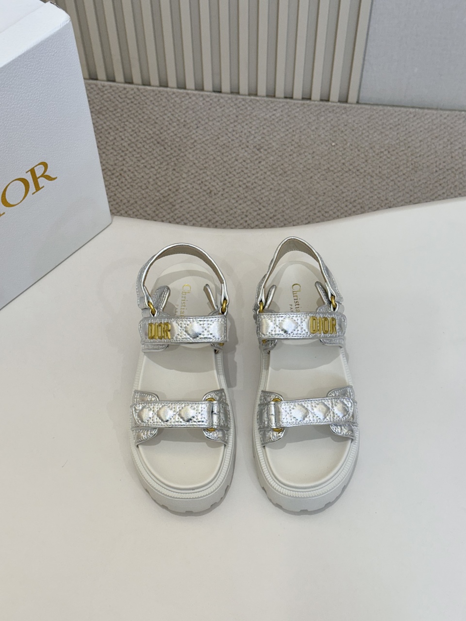 [TOP] Christian Dior Sandals - Sliver