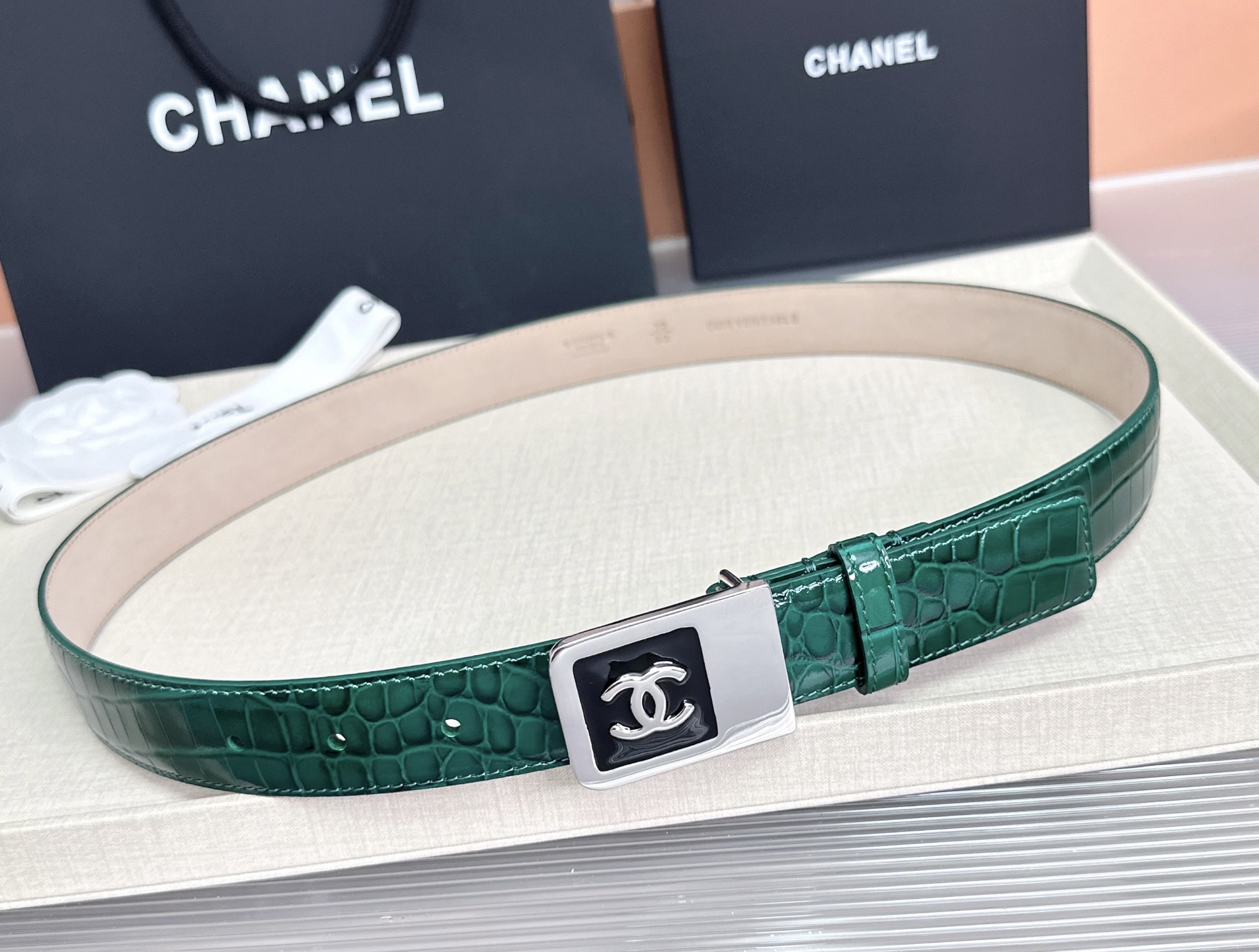 [TOP] CHANEL Cowhide Belt 3 cm - Green - 711 Luxury