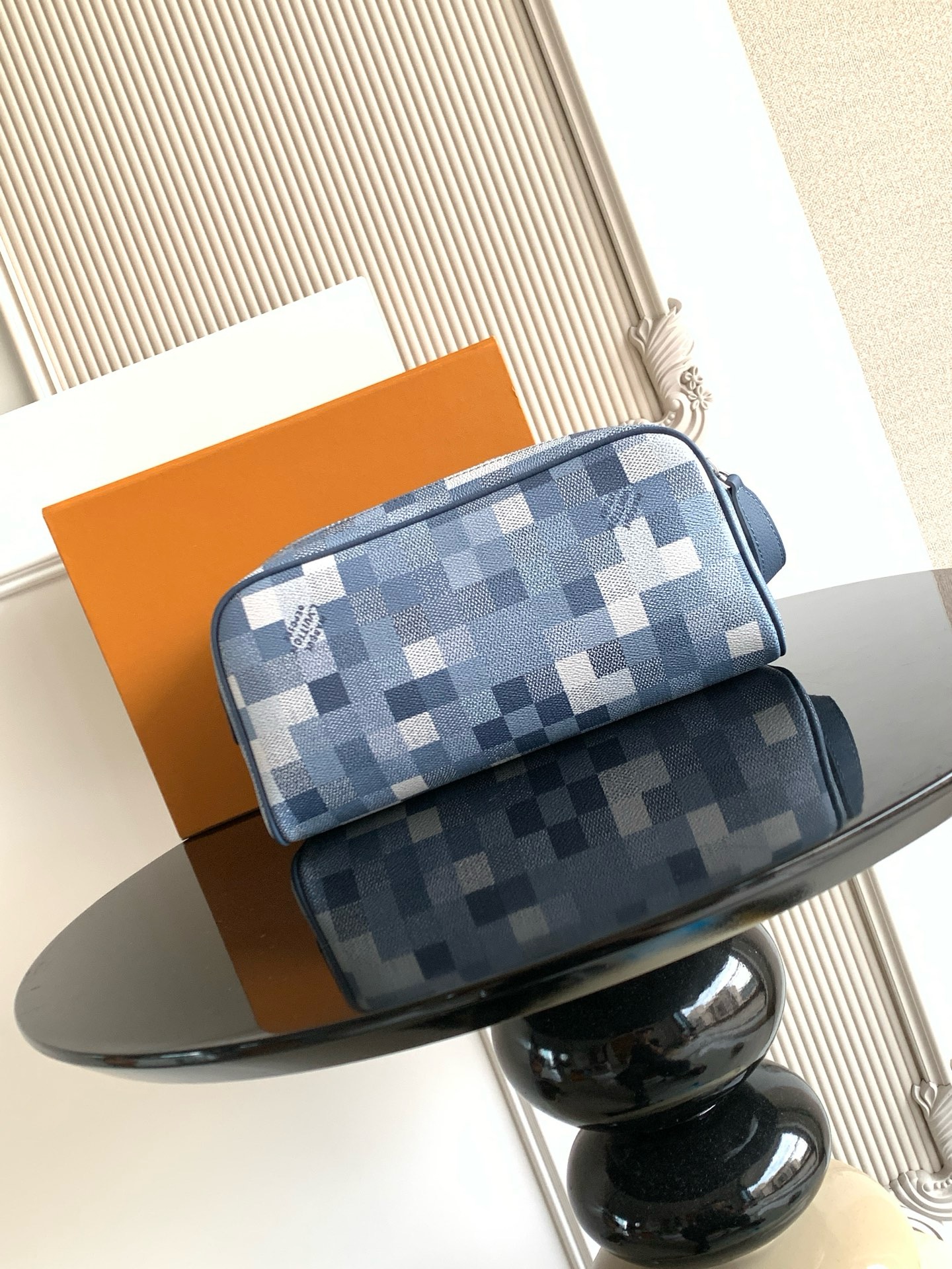 [TOP] Louis Vuitton LV Dopp Kit Bag 28x15x16.5cm - Blue - 711 Luxury