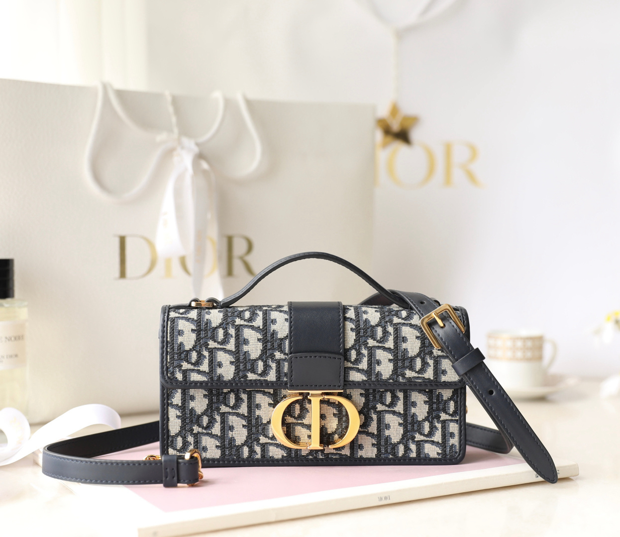 [TOP] Christian Dior 30 Montaigne Bag Oblique 20*10*4cm - Navy Blue