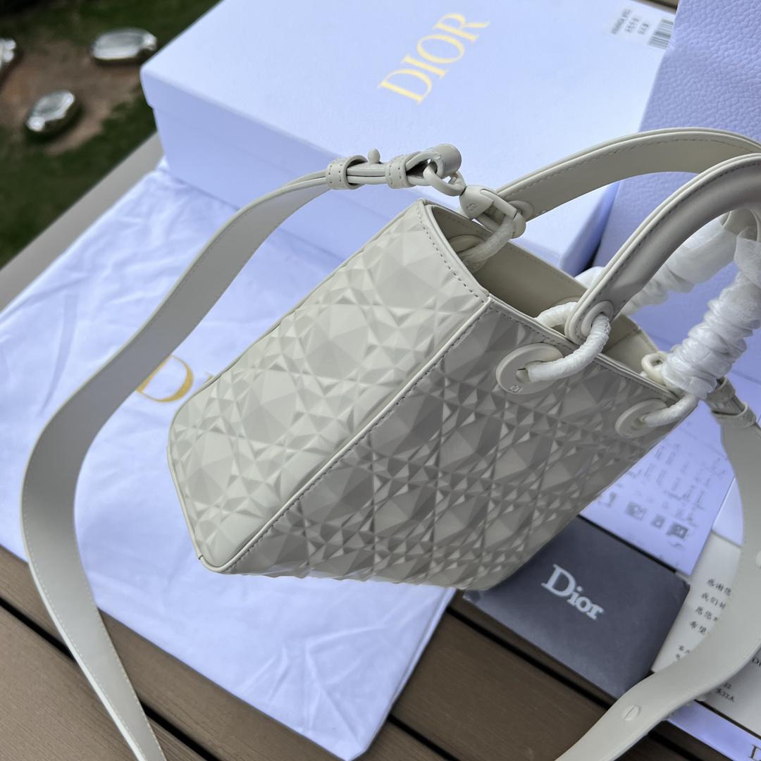 [TOP] Christian Dior Lady Dior Bag 20x17x8cm - White
