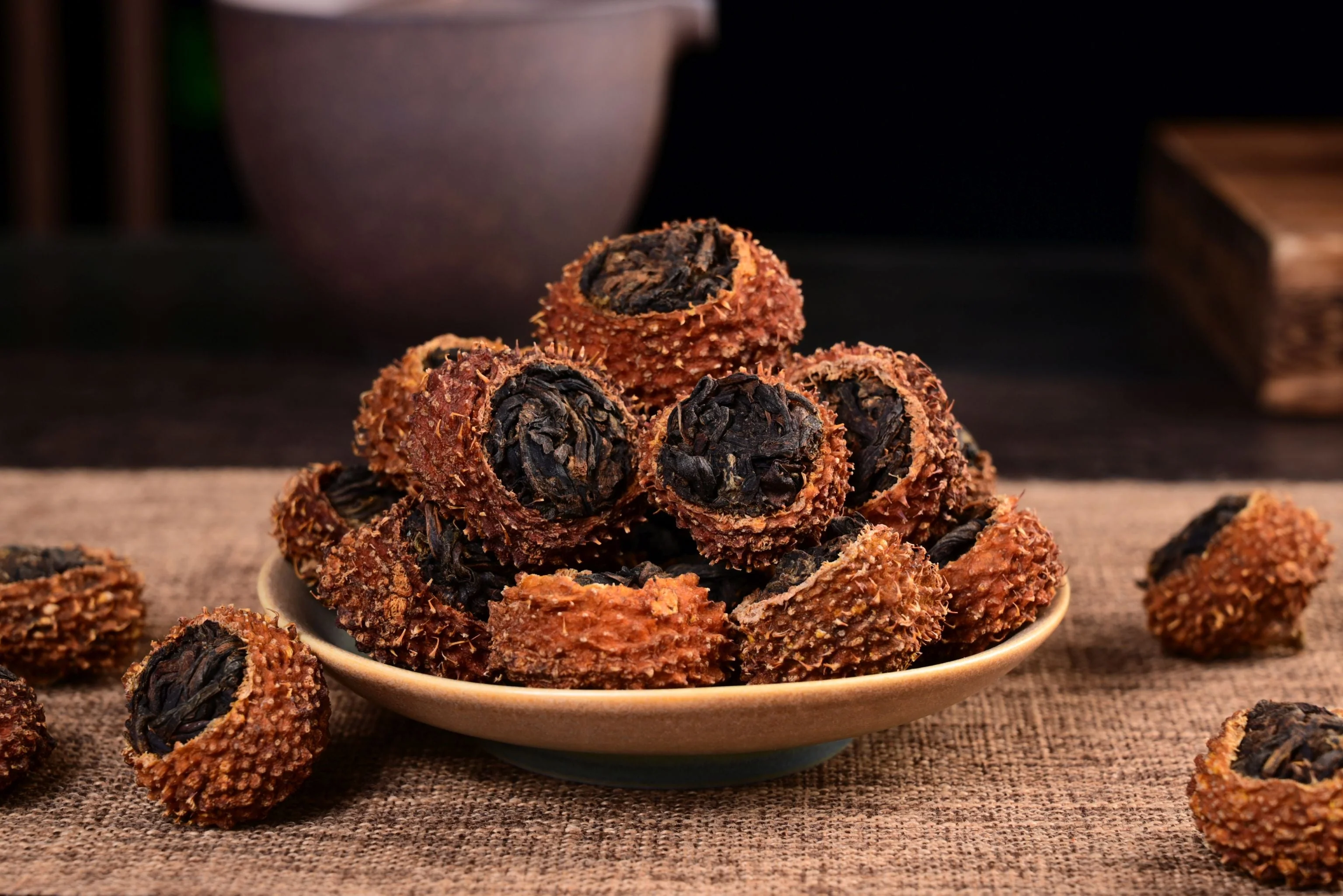 Jinggu “Chestnut Rose” Stuffed Black Tea€8.75Black TeamySiteTEAWAVY