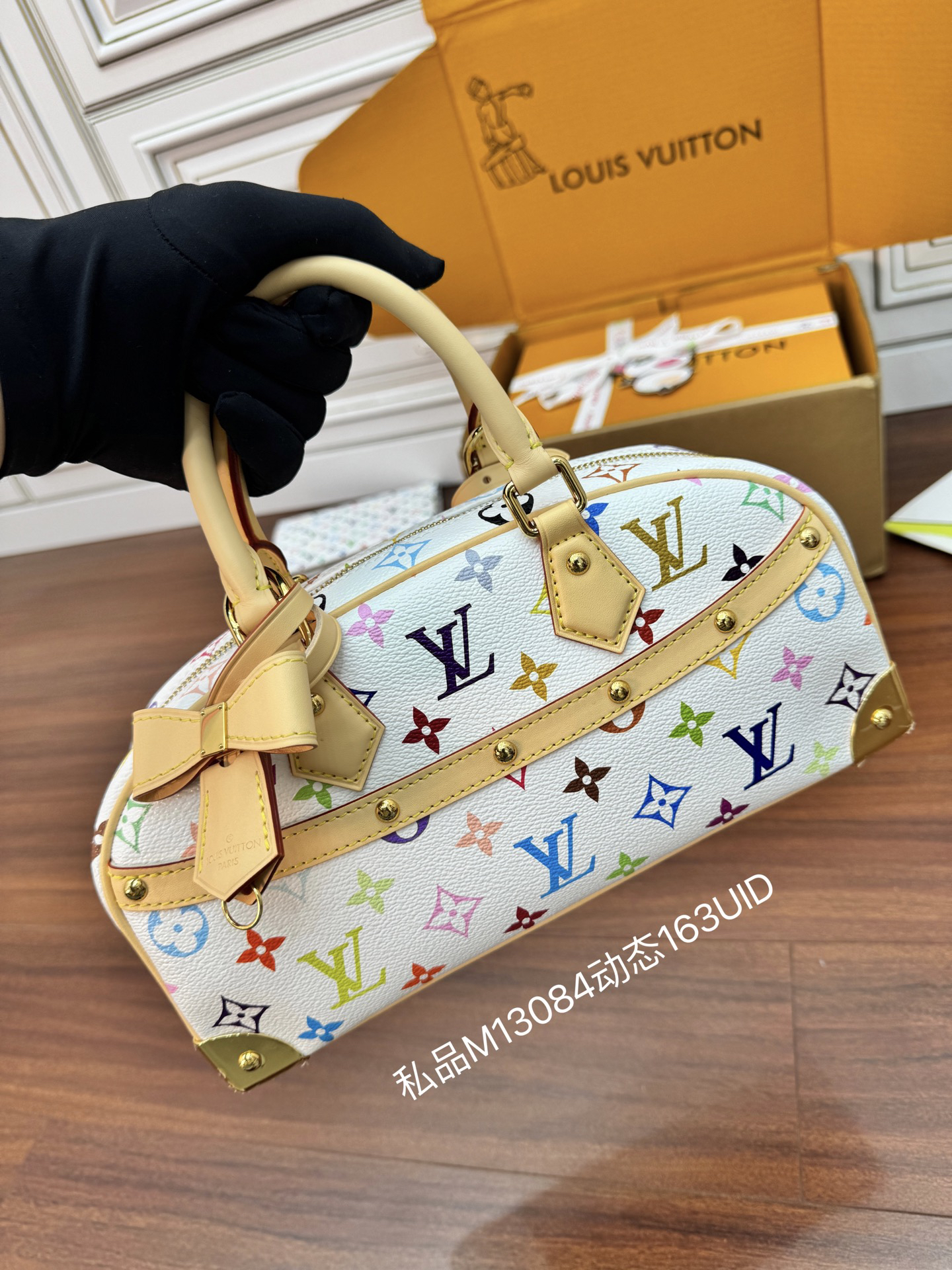 [TOP] Louis Vuitton LV Bag 27x14x10CM - White - 711 Luxury