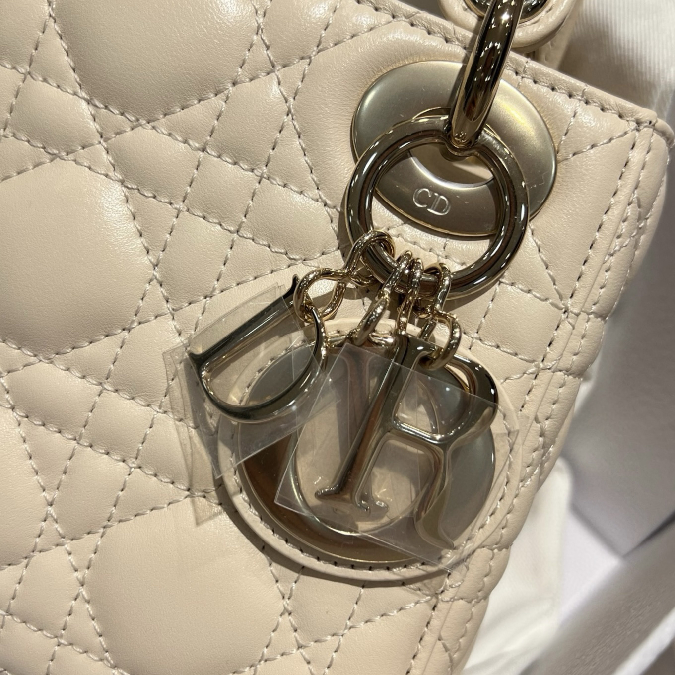 [TOP] Christian Dior Lady Dior Bag Lambskin 17x15x7cm - Beige