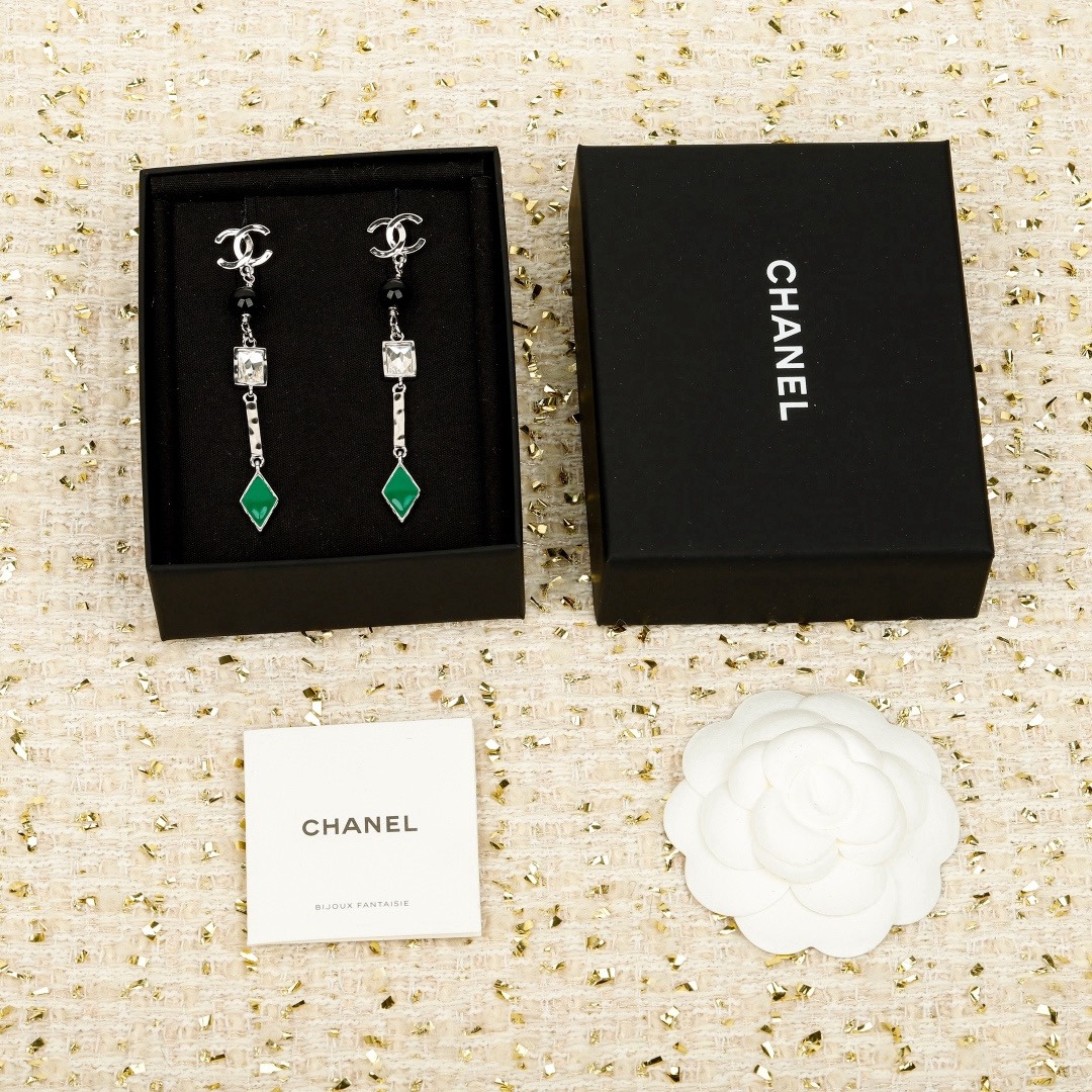 [TOP] CHANEL Earrings - Silver