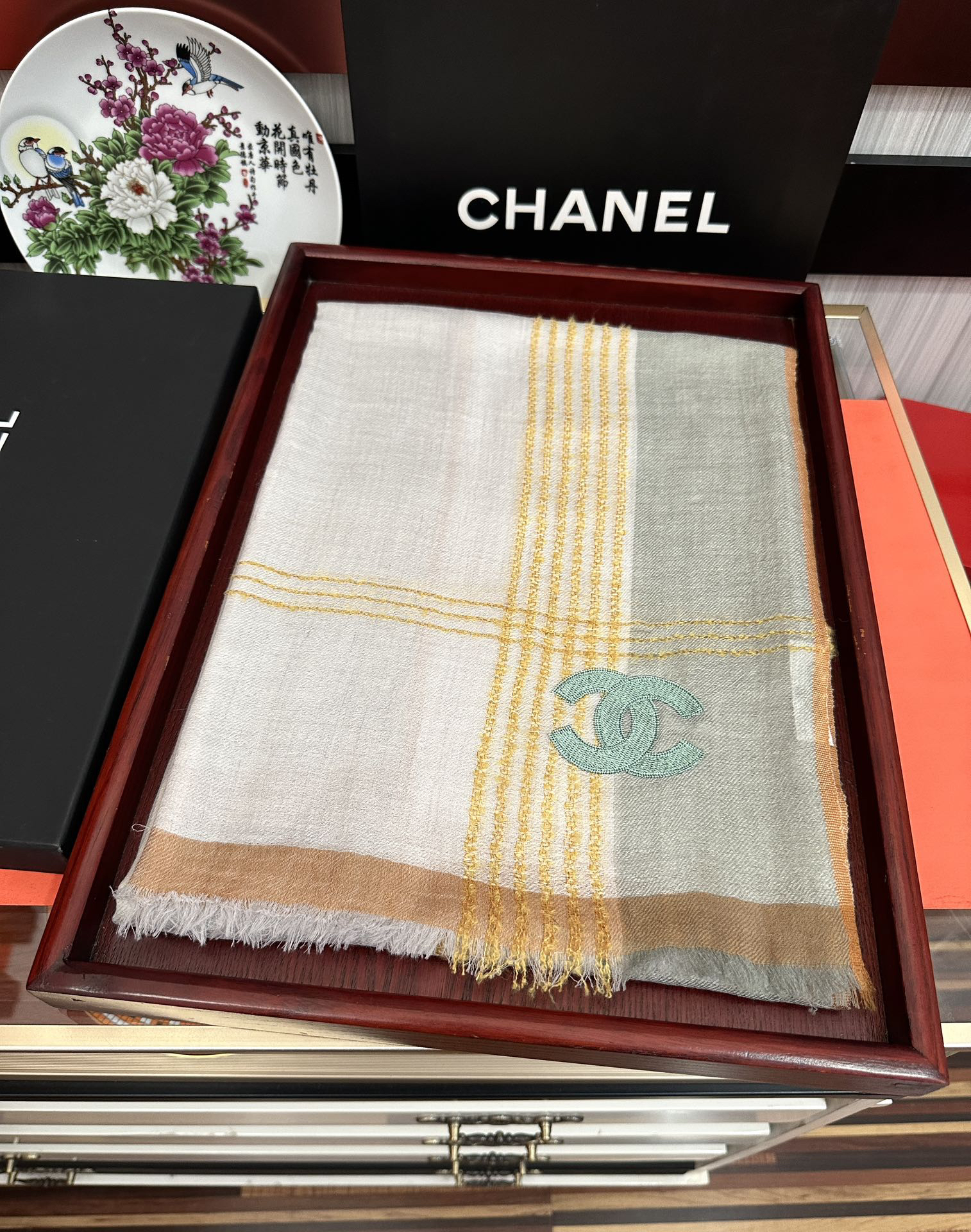 [TOP] CHANEL Cashmere Scarf 80x200 cm - White - 711 Luxury