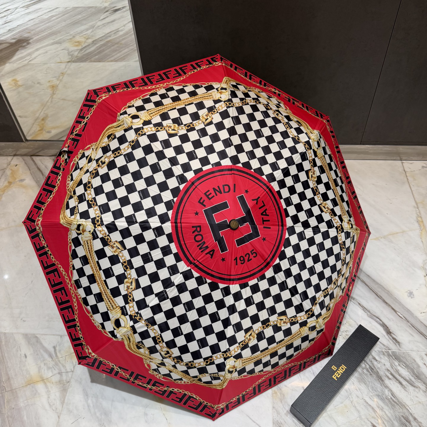 [TOP] FENDI Umbrella - Black and Red - 711 Luxury