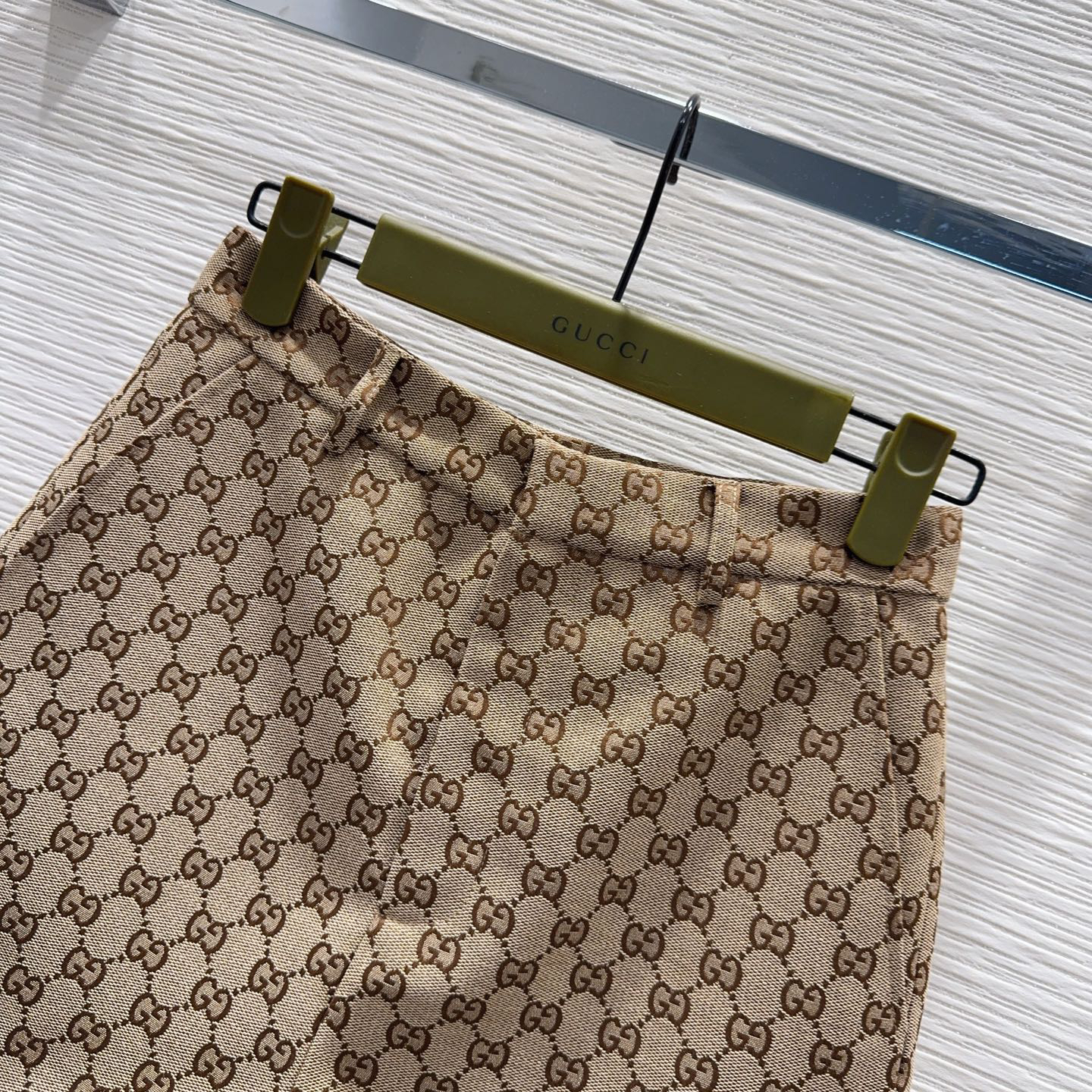 [TOP] GUCCI Jacquard Shorts -Brown