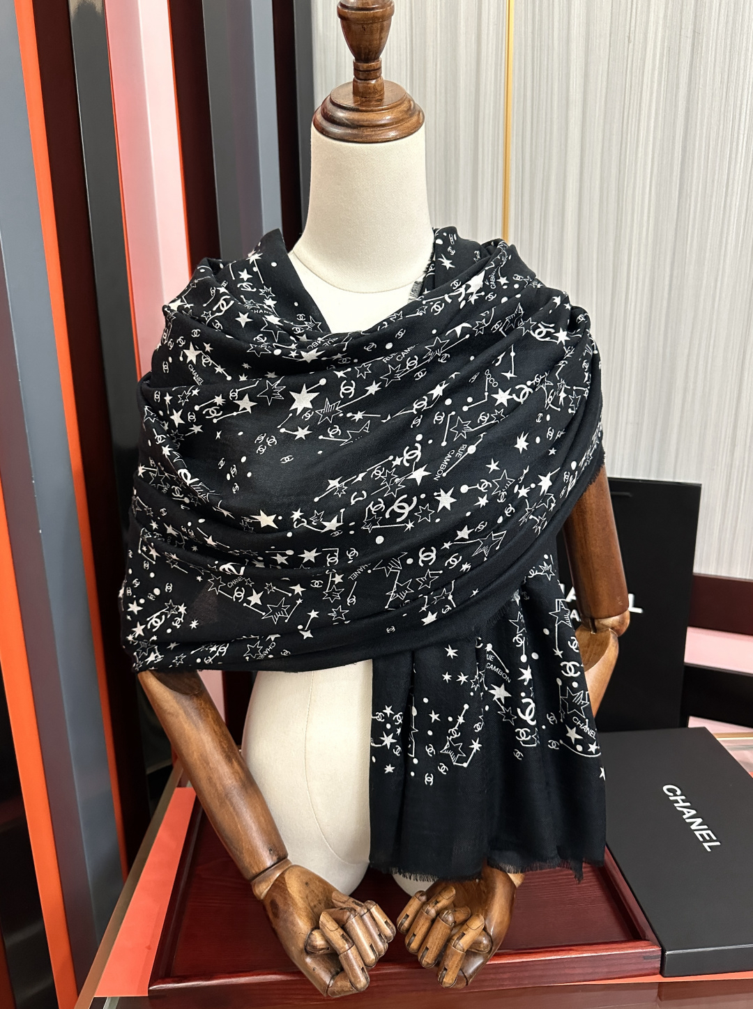 [TOP] CHANEL Scarf 100x200cm - Black - 711 Luxury